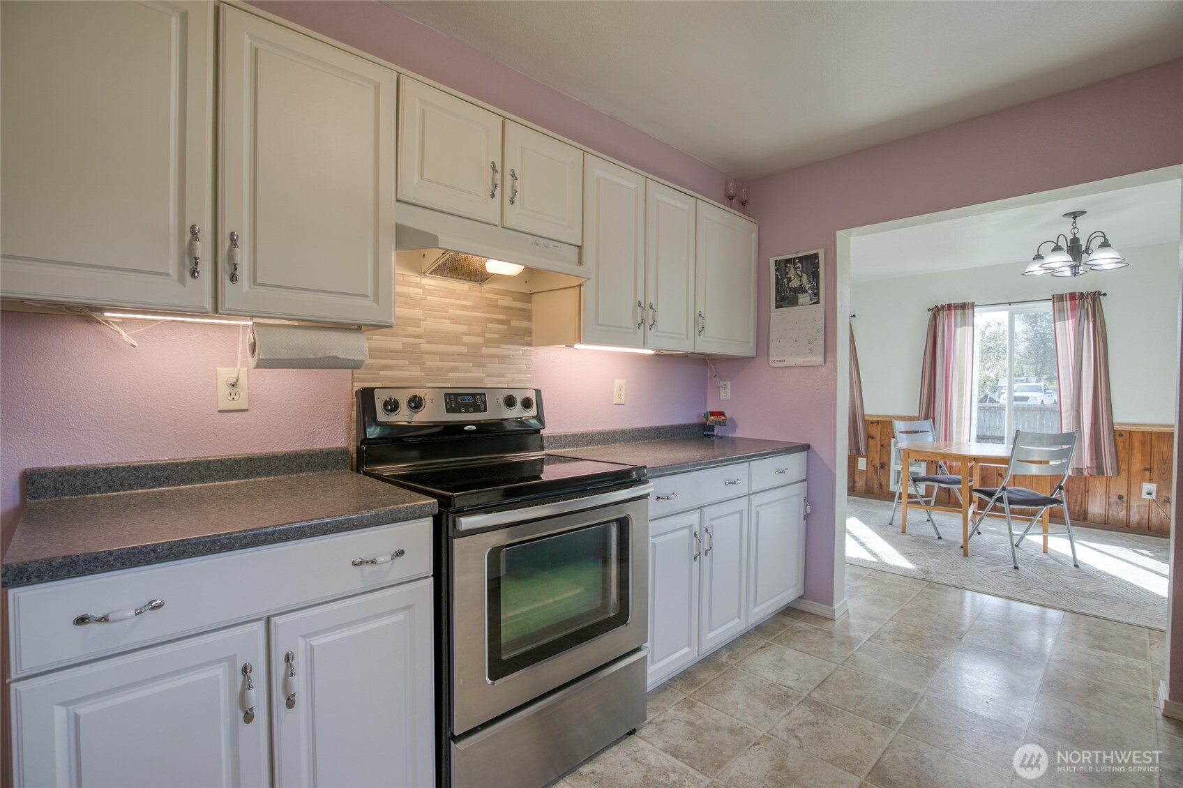 1108 Stockwell Street Property Photo 9