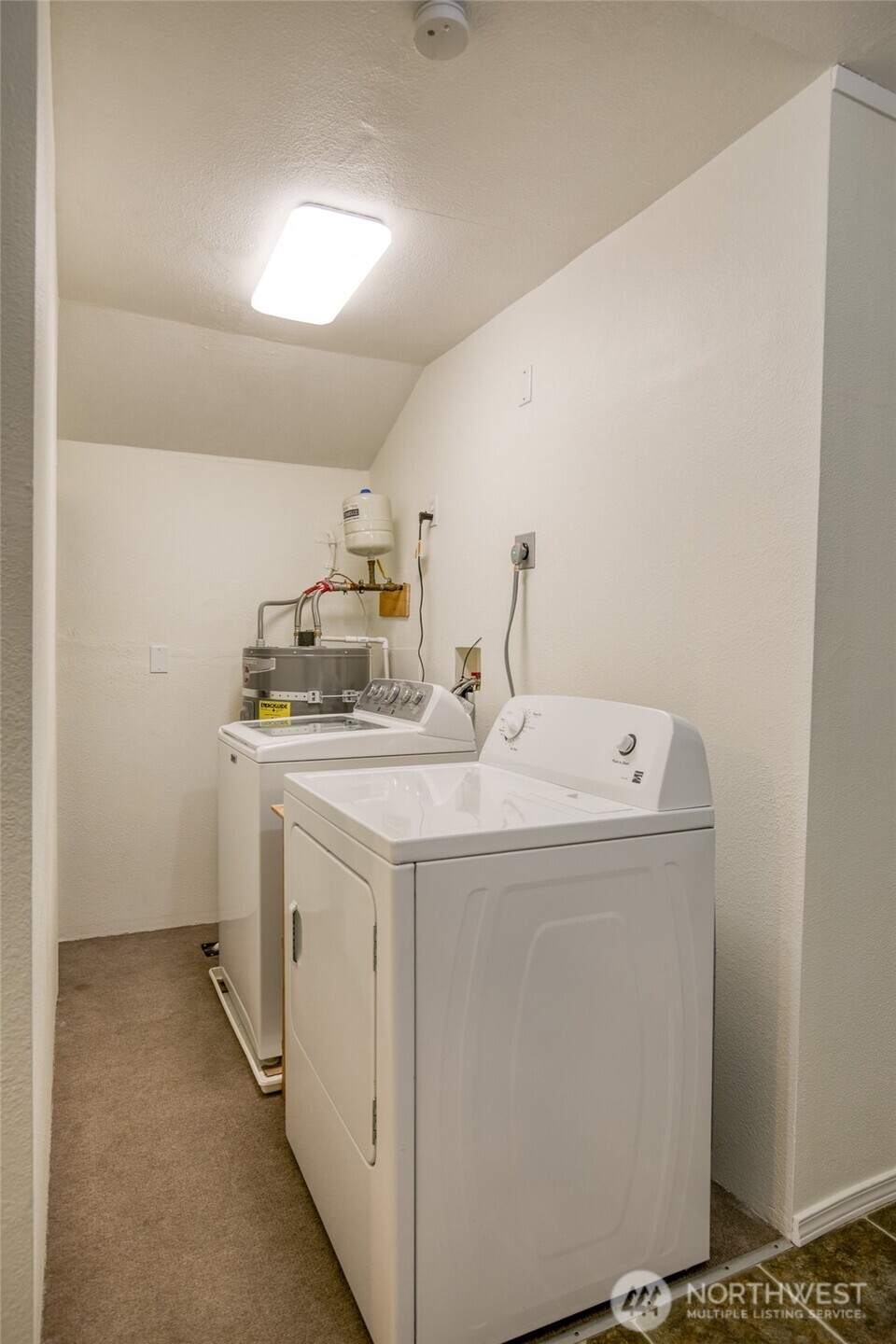 1108 Stockwell Street Property Photo 16
