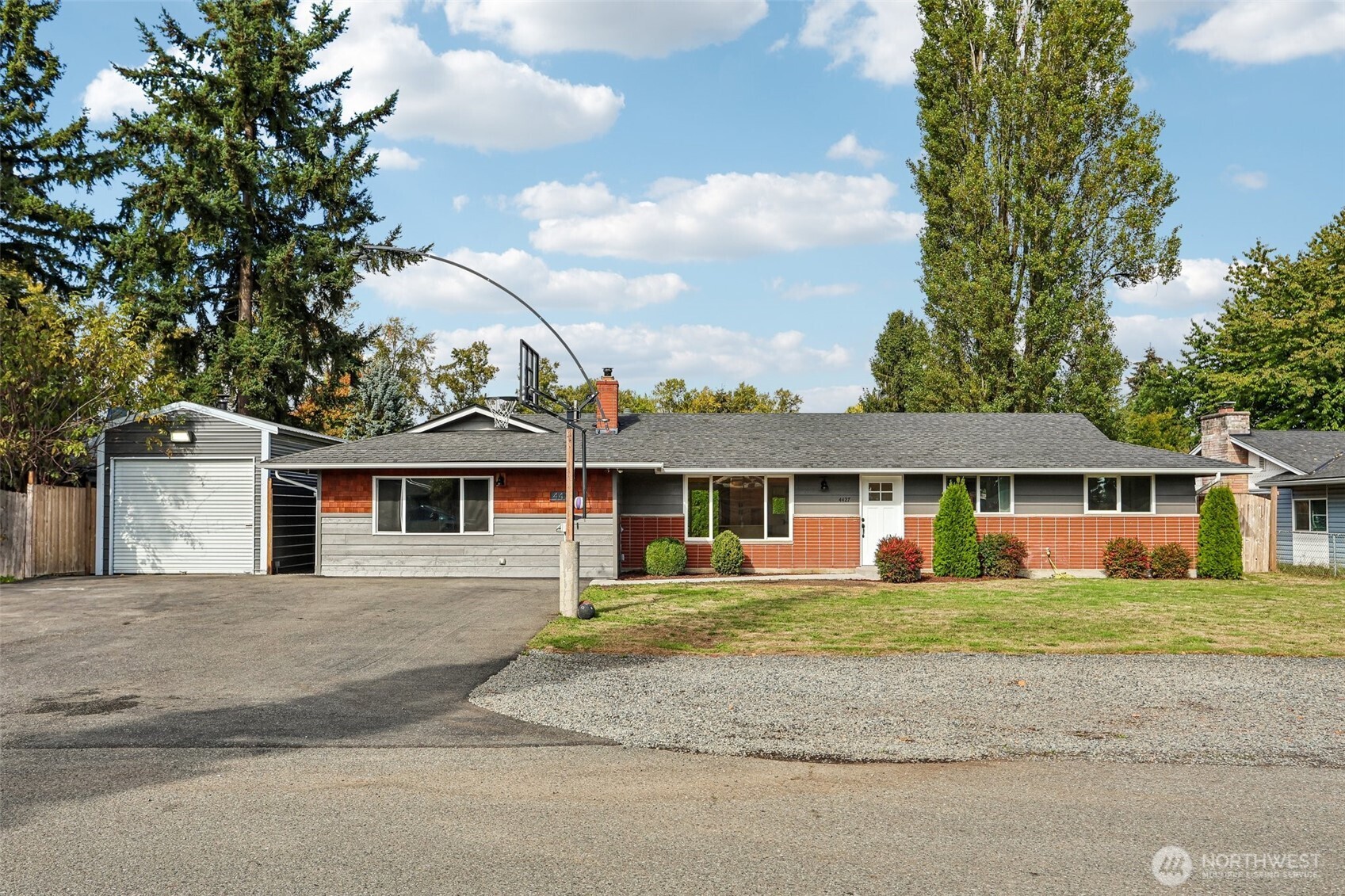 4427 131st Place Property Photo 1