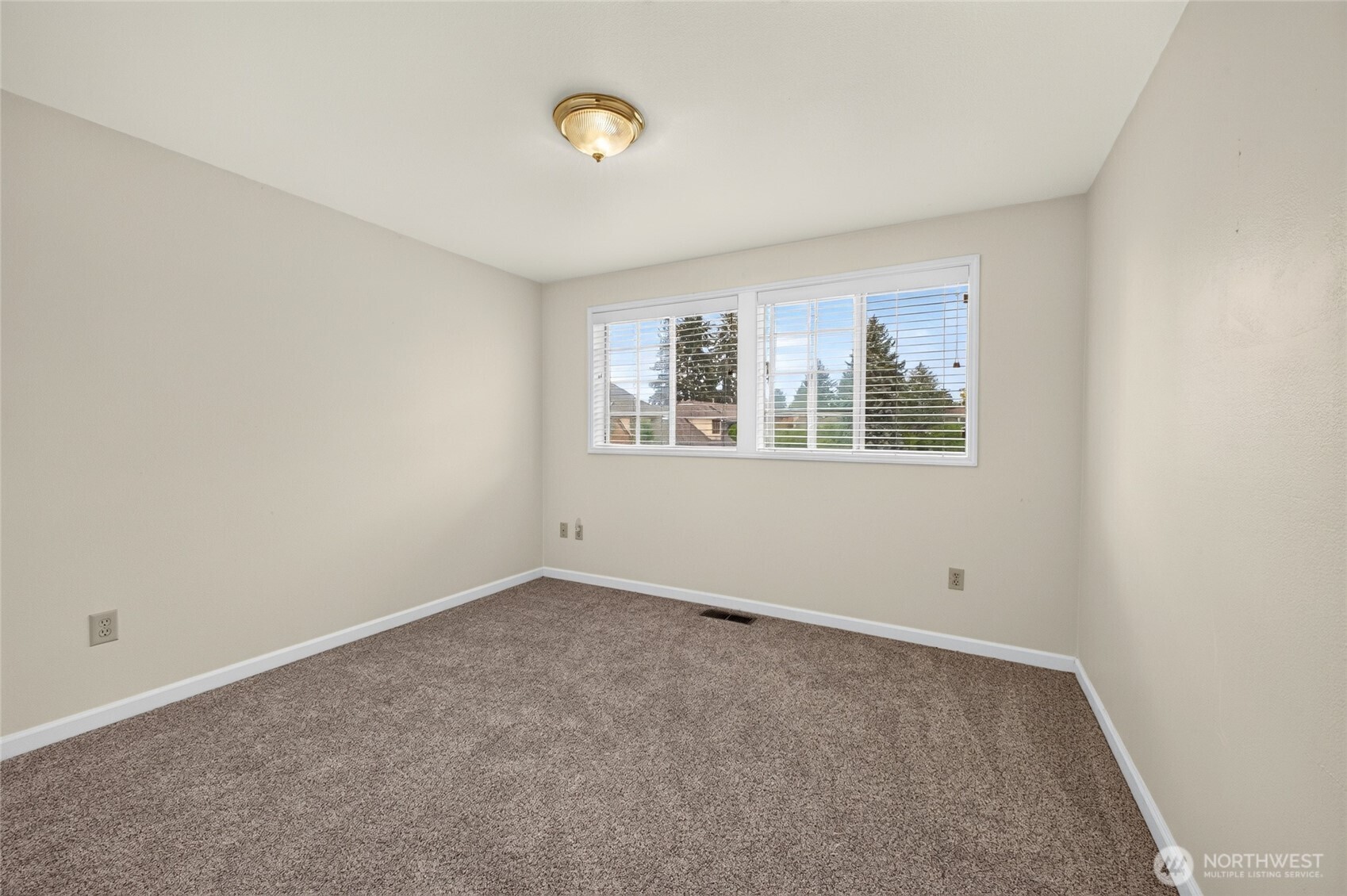 33240 2nd Place Property Photo 31