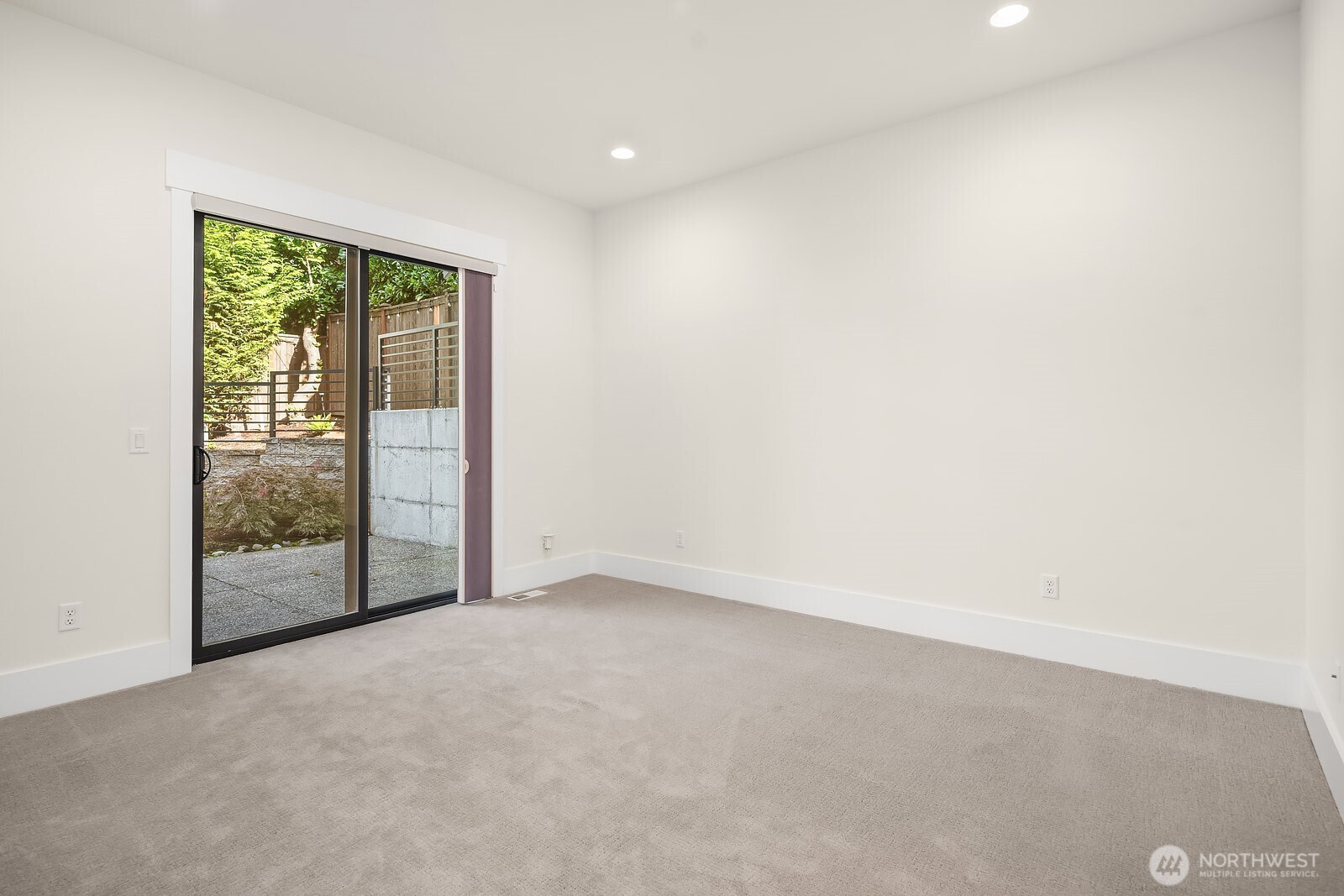 10668 Se 32nd Street Property Photo 17
