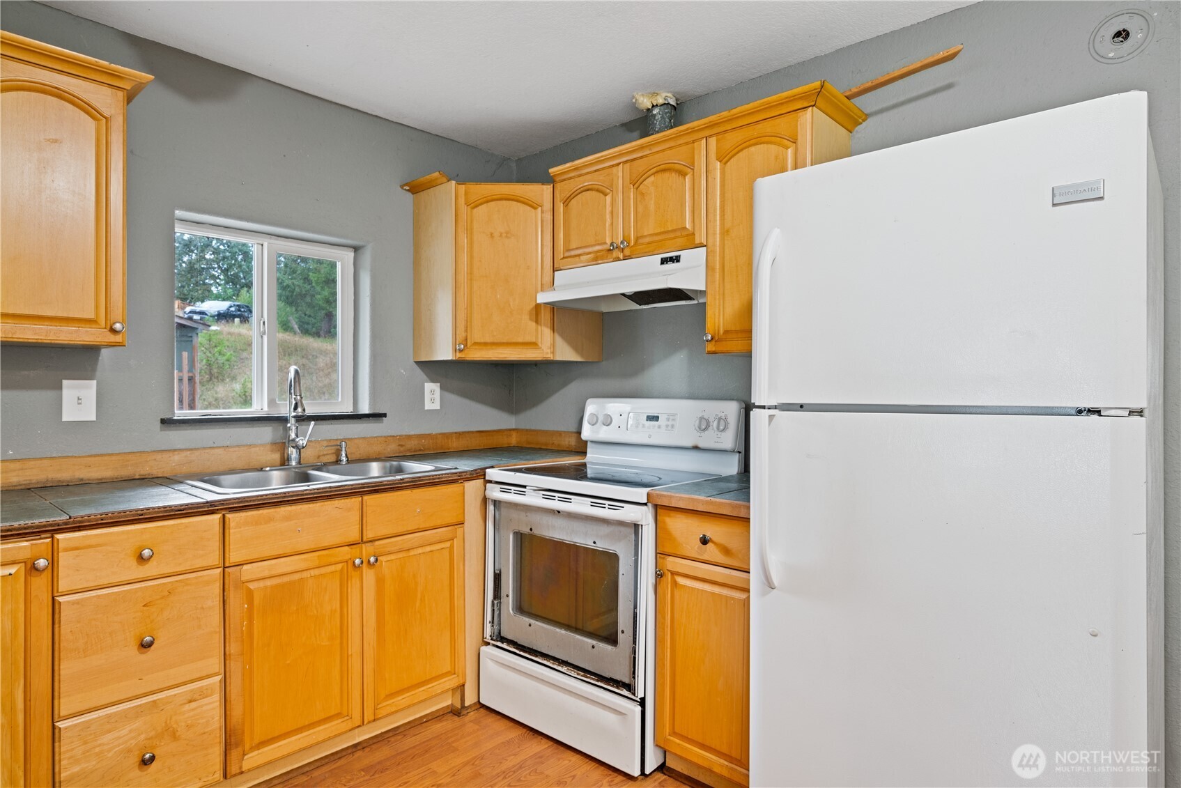 92 Adler Drive Property Photo 10