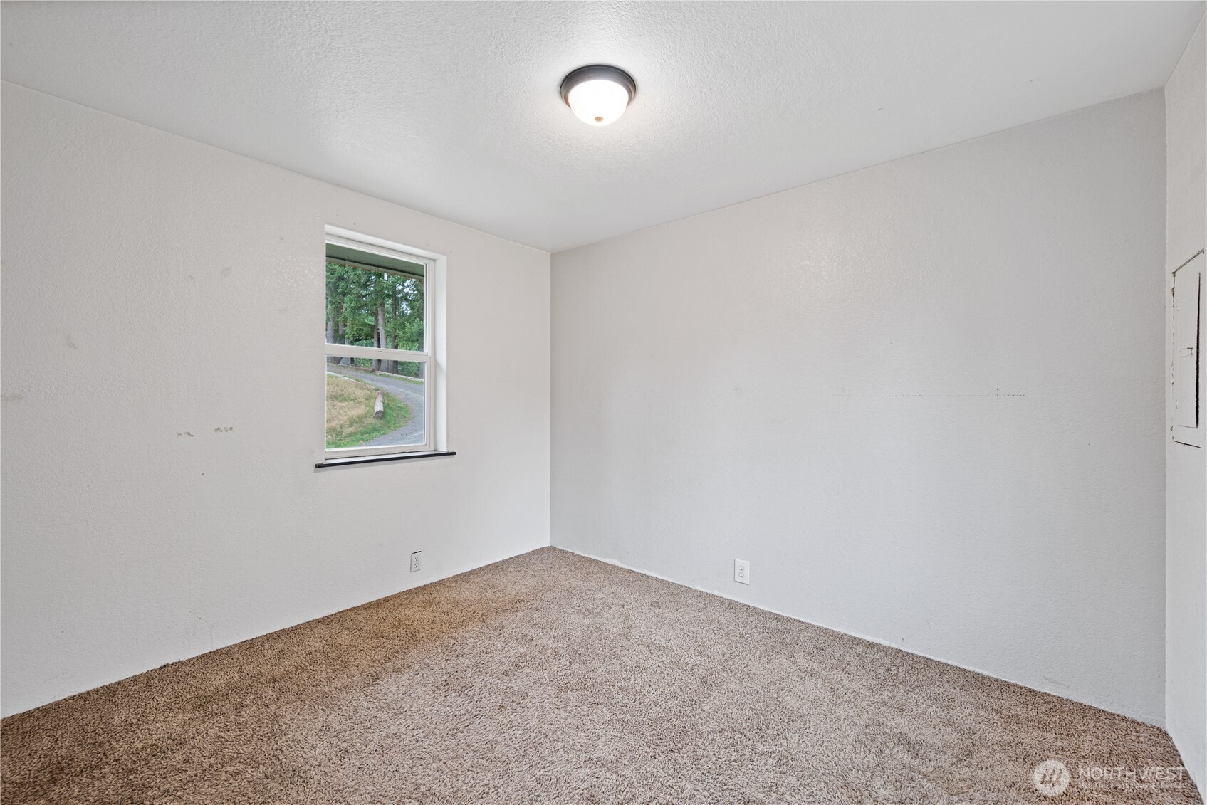 92 Adler Drive Property Photo 11
