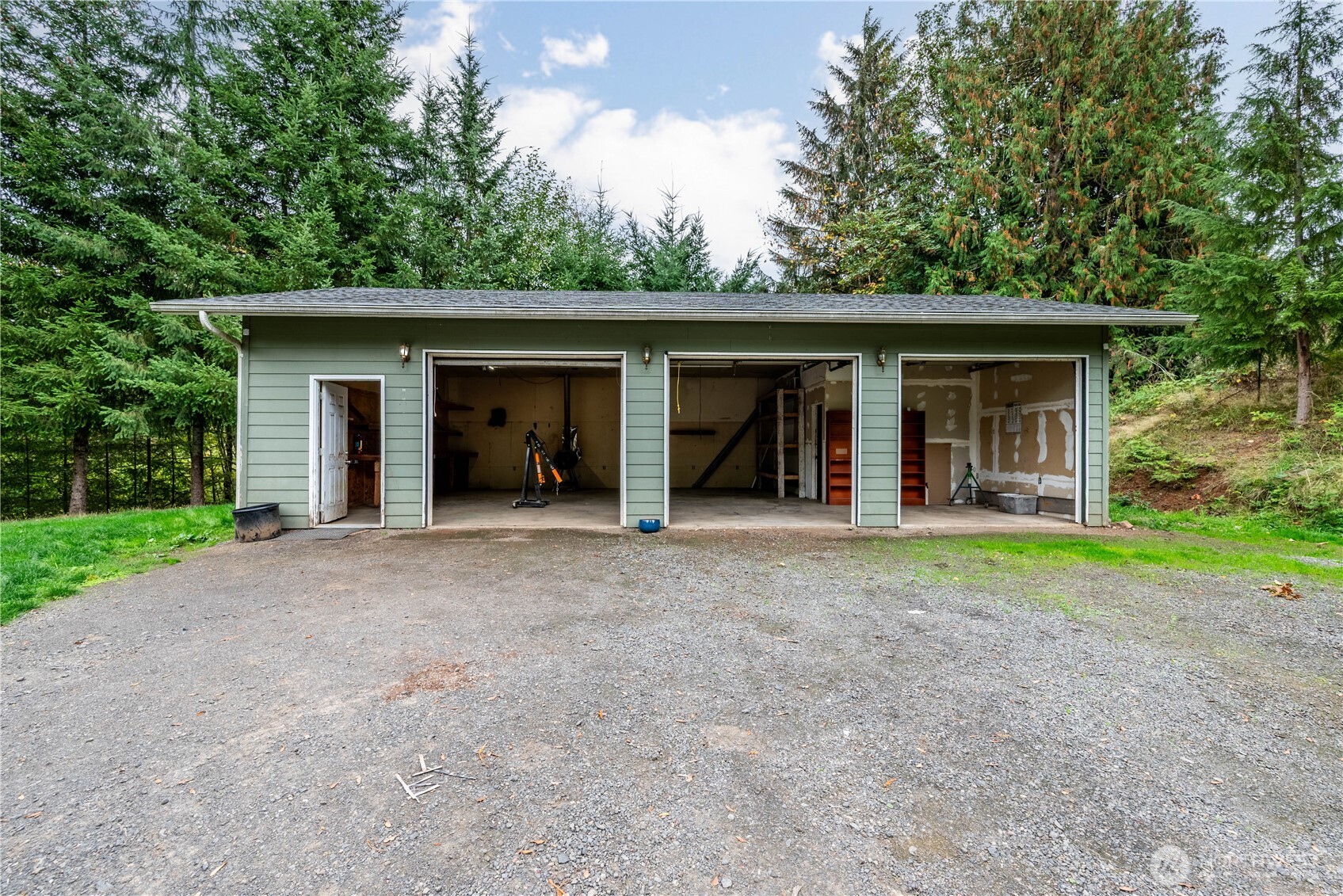 92 Adler Drive Property Photo 19