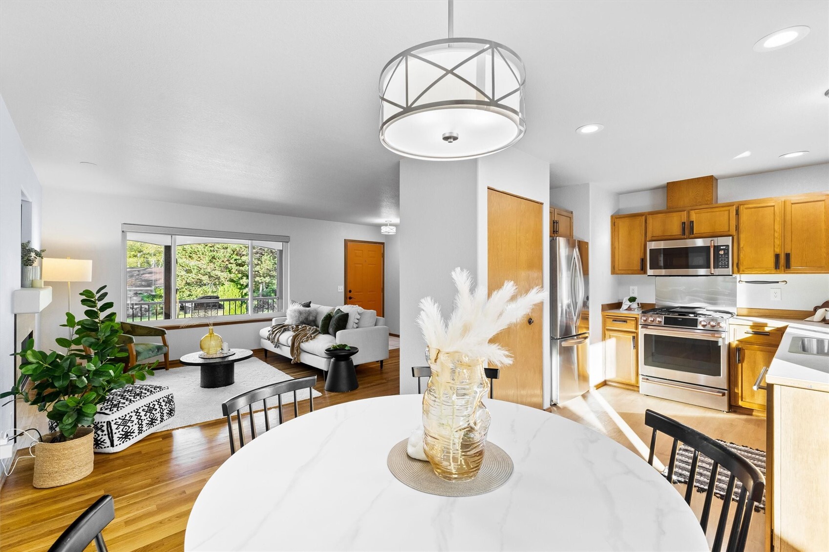 1483 Roma Road Property Photo 10