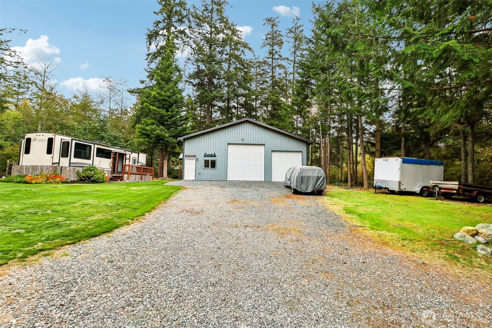 13 Torrence Lane Property Photo 4