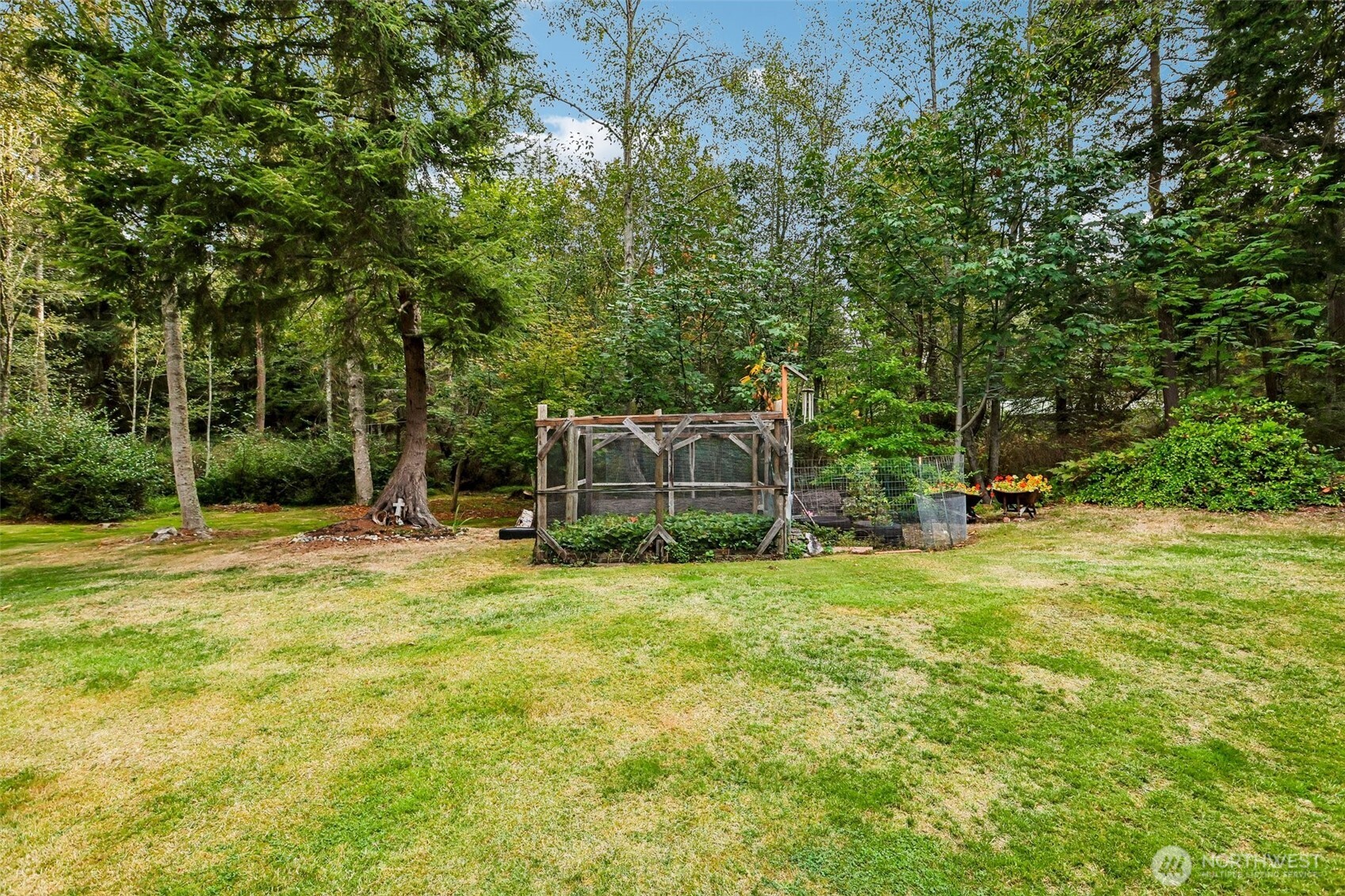 13 Torrence Lane Property Photo 38