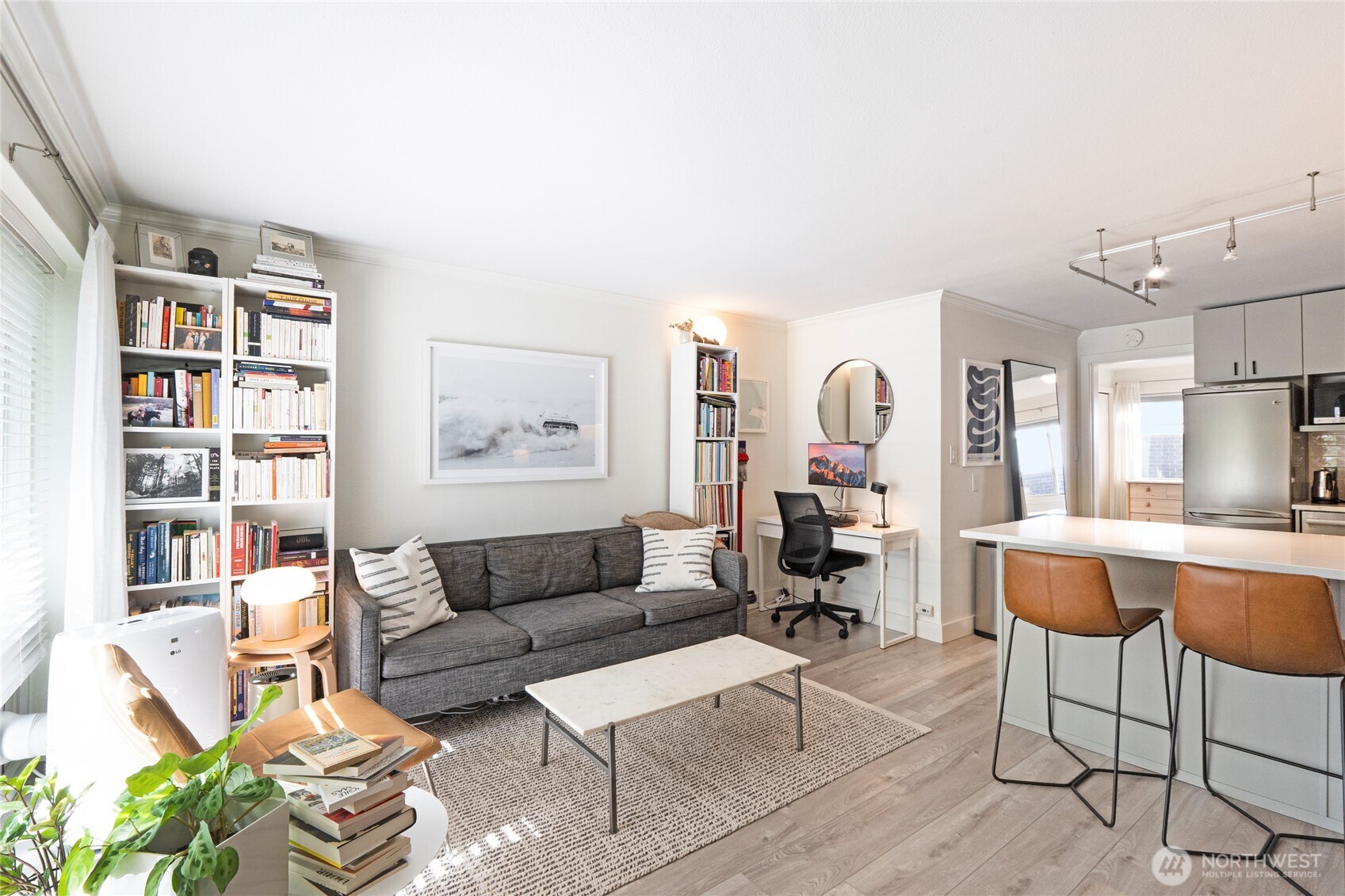 752 Bellevue Avenue 204 Property Photo 1