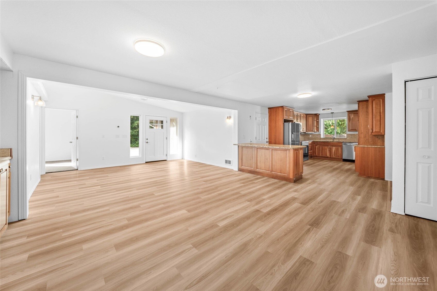 7026 Monaco Drive Property Photo 4