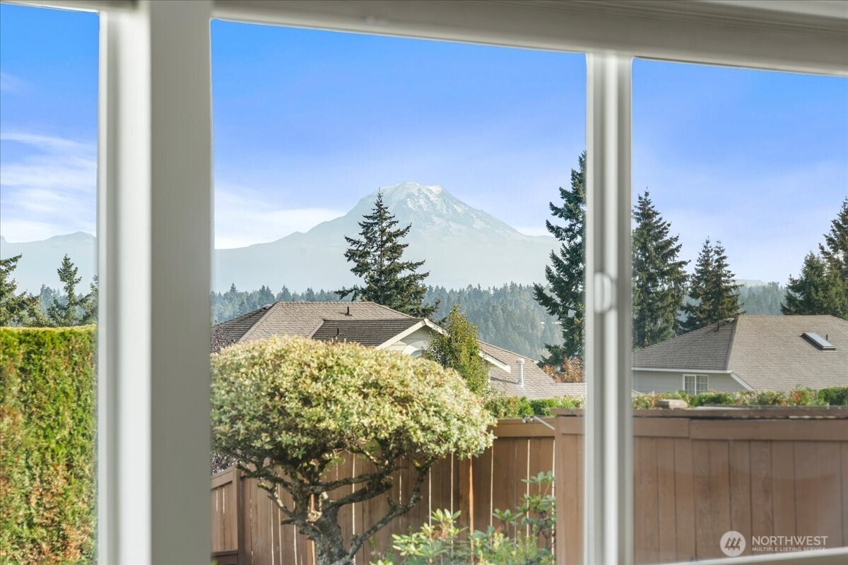 10111 181st Avenue Property Photo 17