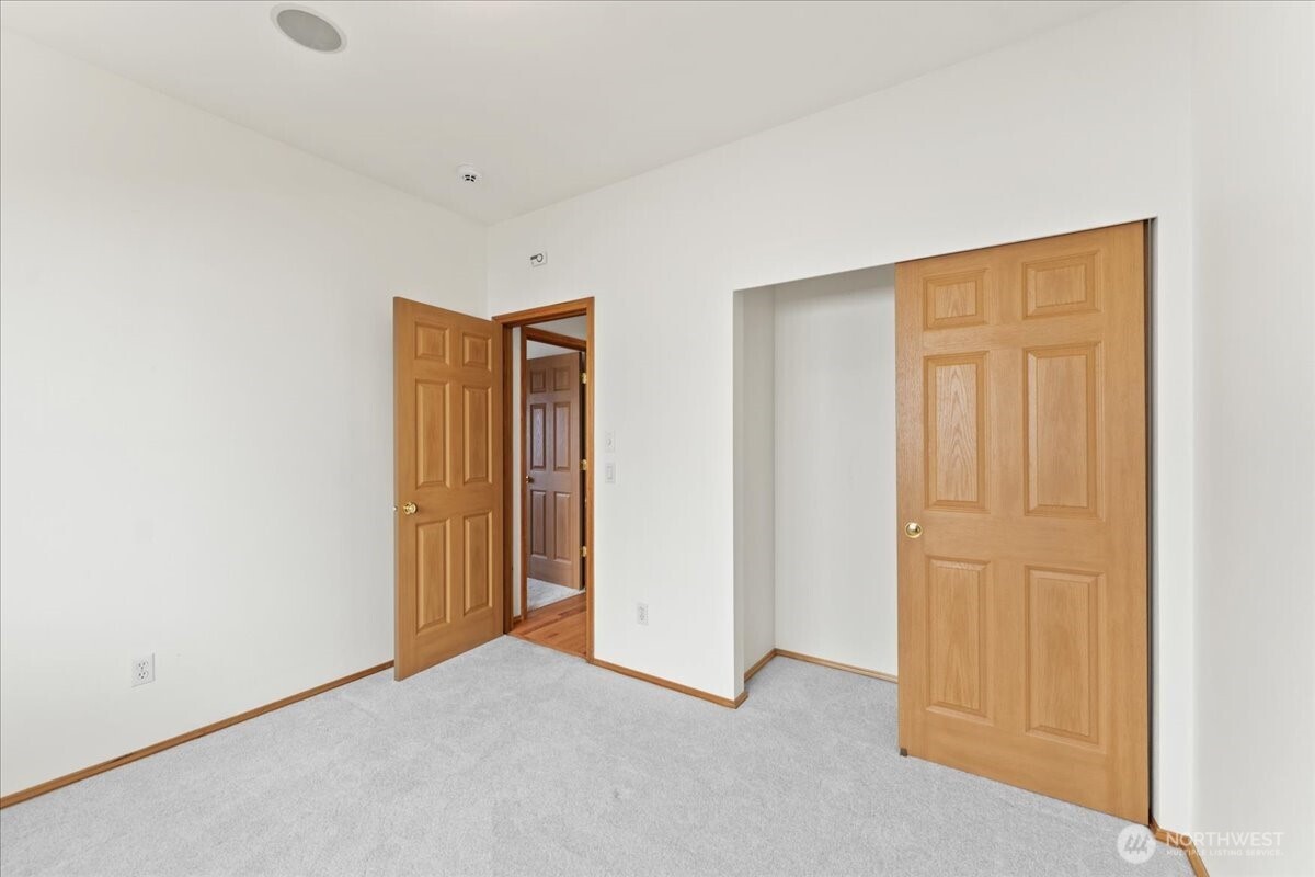 10111 181st Avenue Property Photo 23