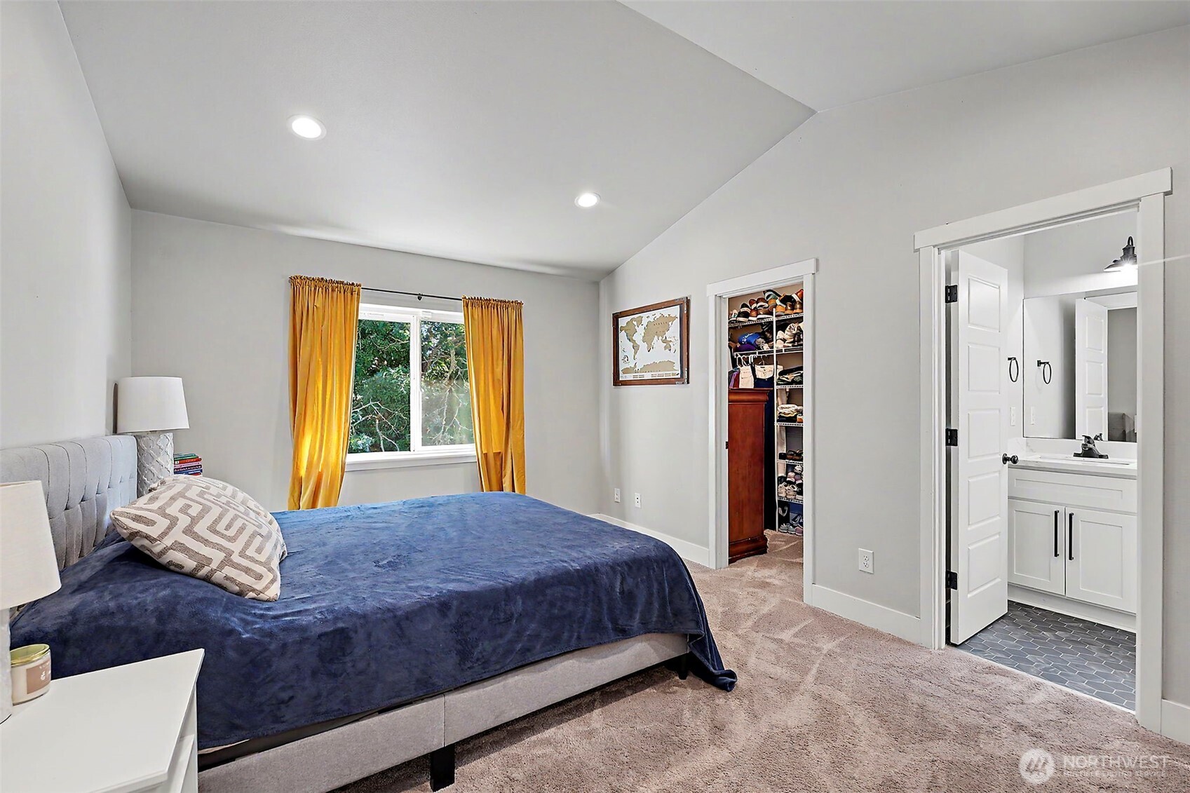 324 123rd Street Property Photo 18