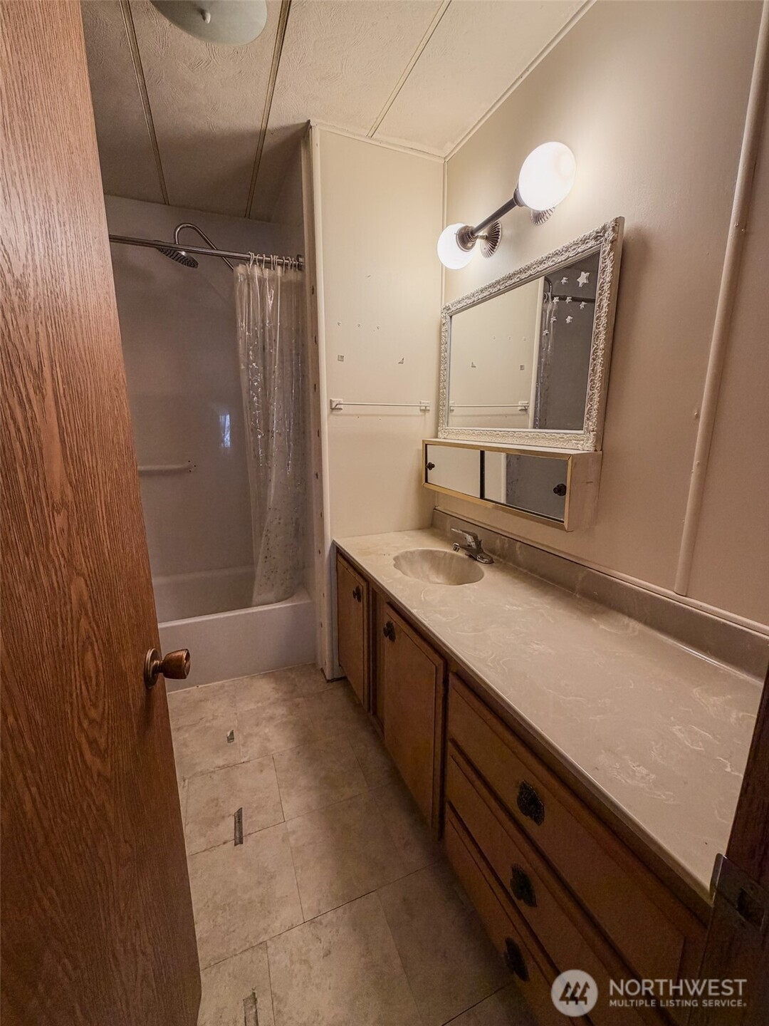 102 194th Street 9 Property Photo 15
