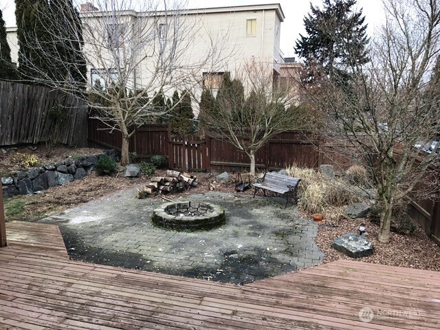 1920 E Jefferson Street B Property Photo 2