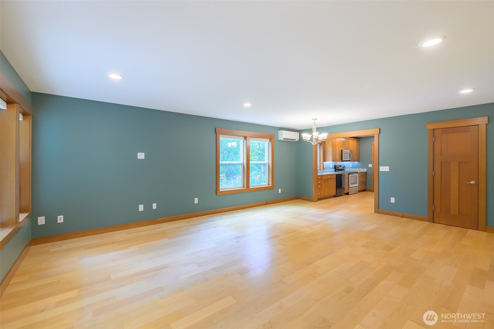 10621 Wilmer Lane Property Photo 10