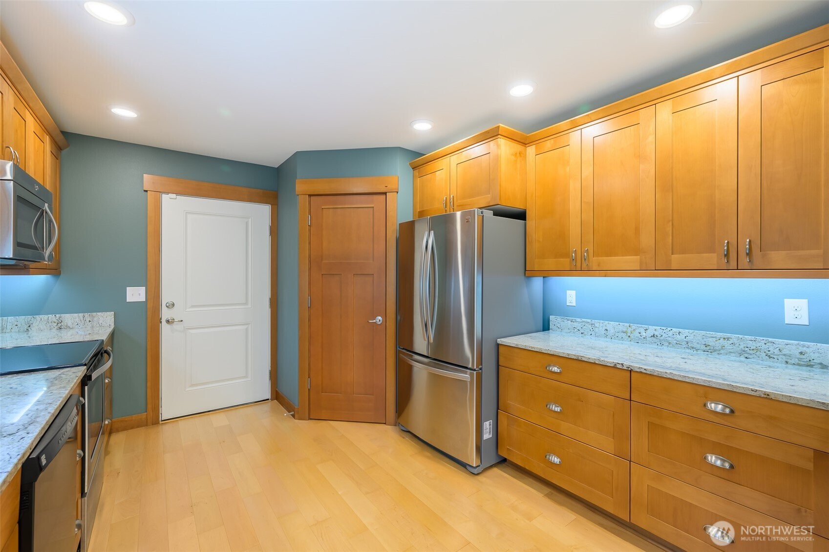 10621 Wilmer Lane Property Photo 14