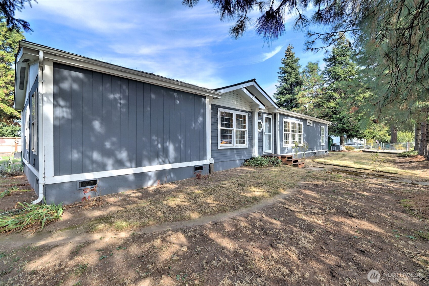 5218 S 144th Street Property Photo 1