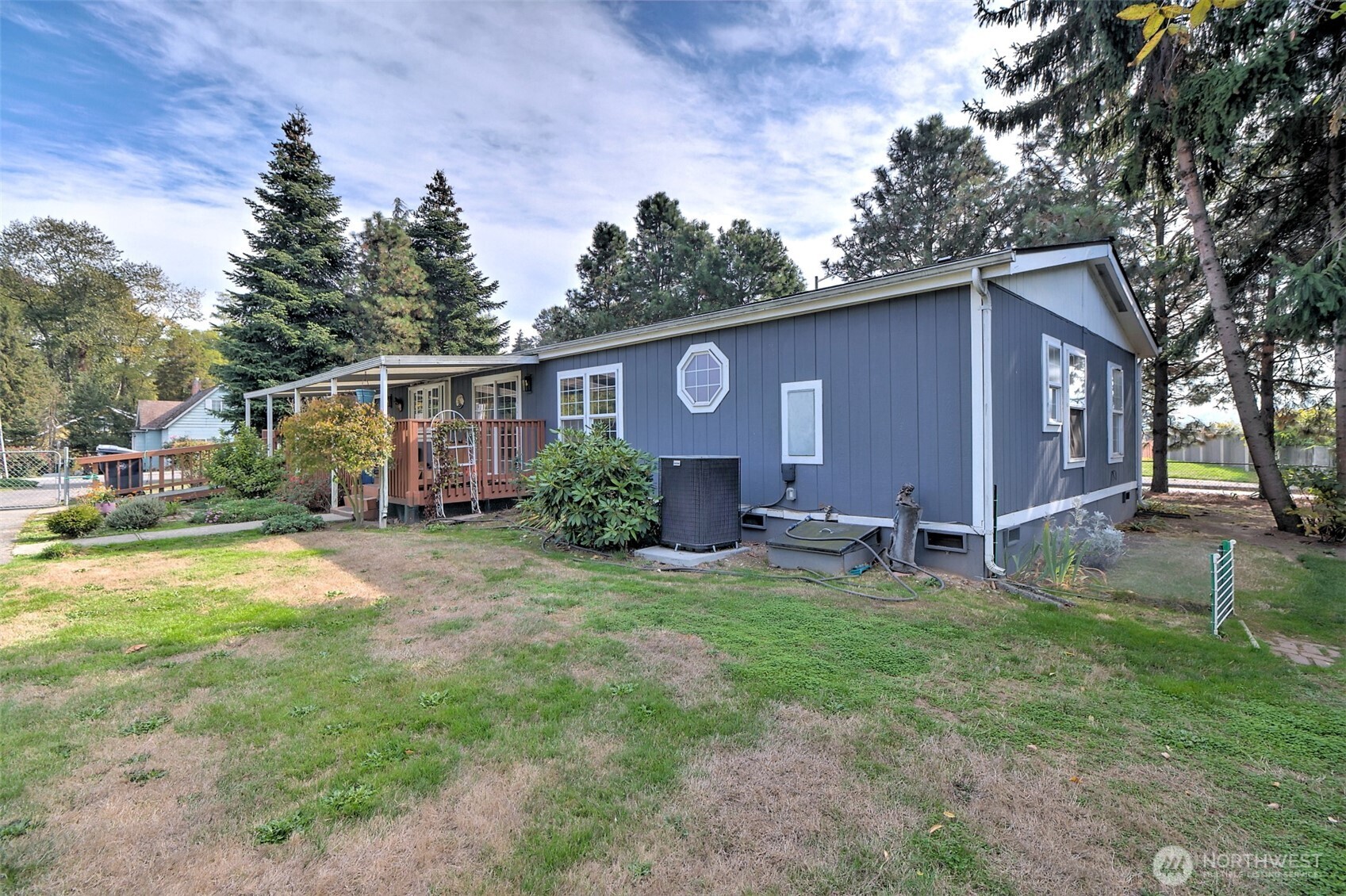 5218 S 144th Street Property Photo 2