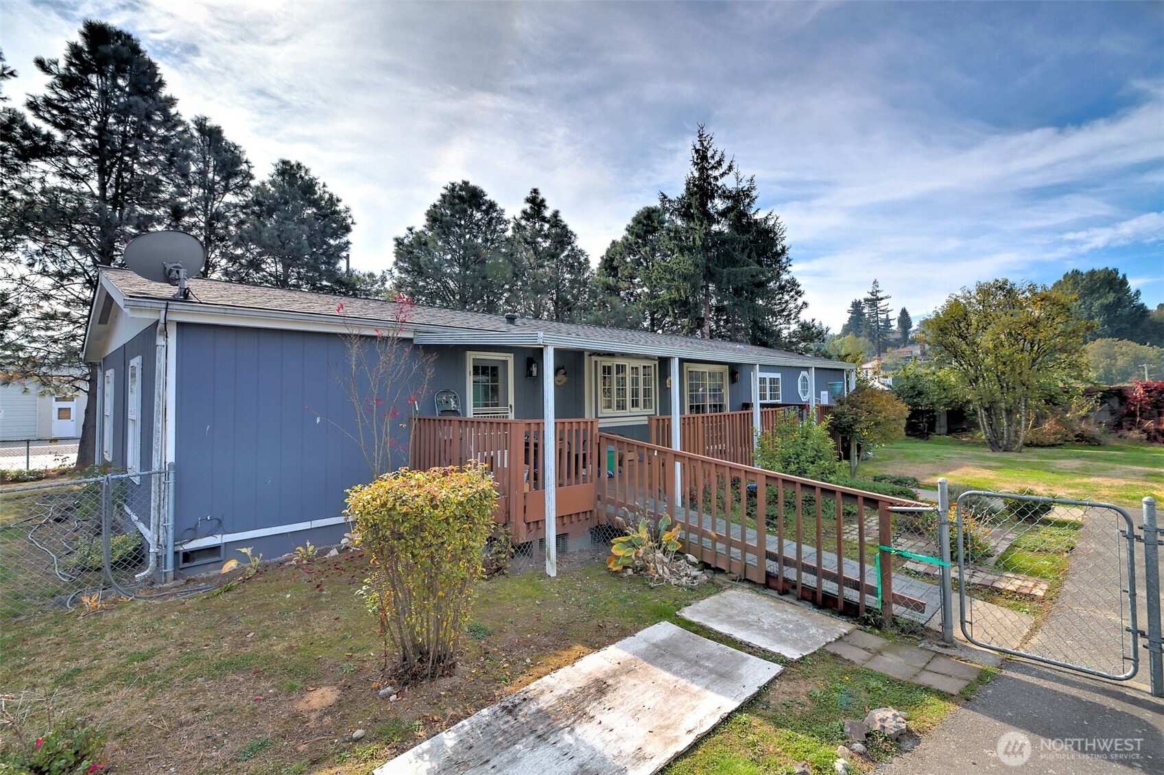 5218 S 144th Street Property Photo 5