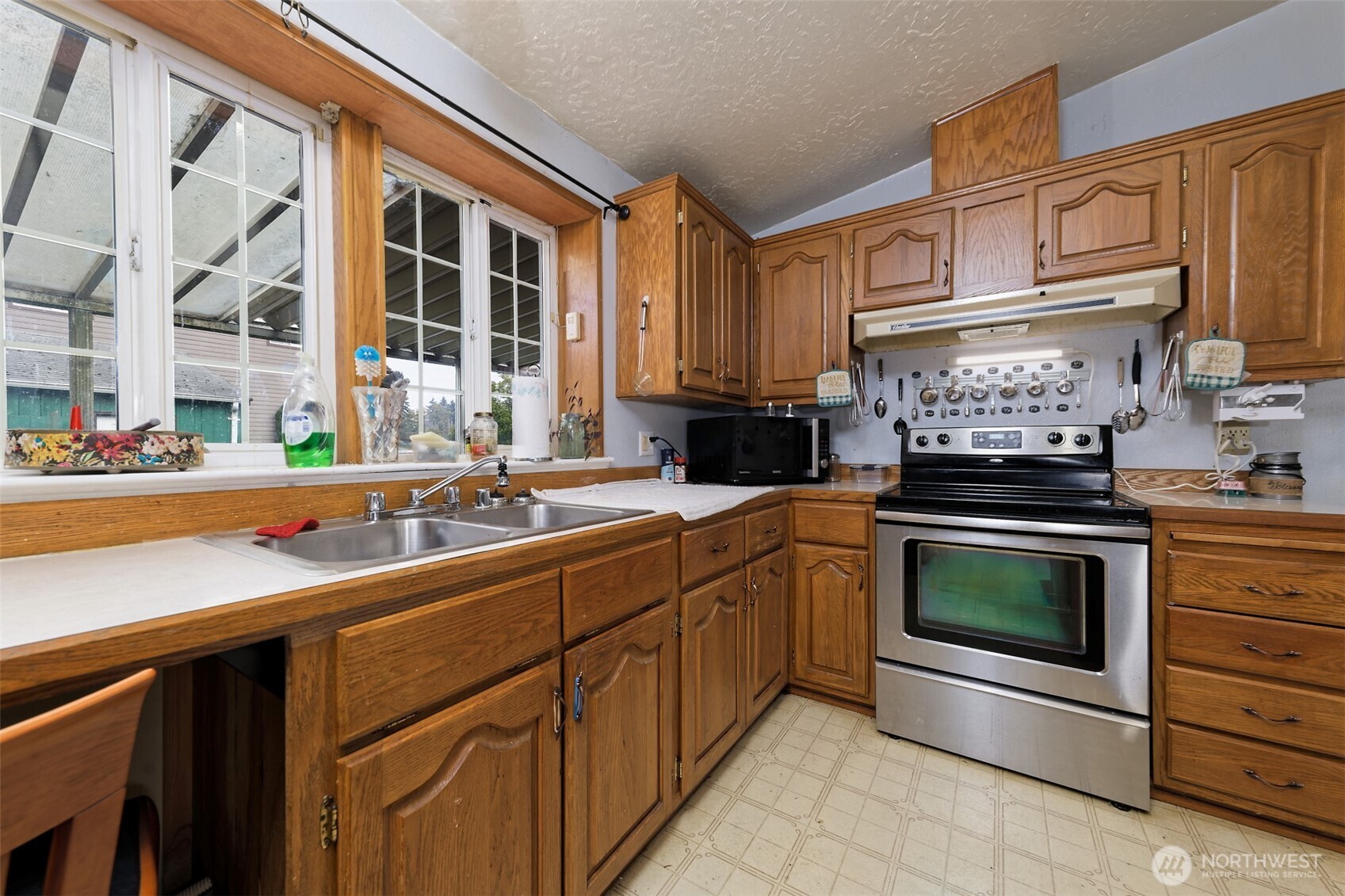 5218 S 144th Street Property Photo 12