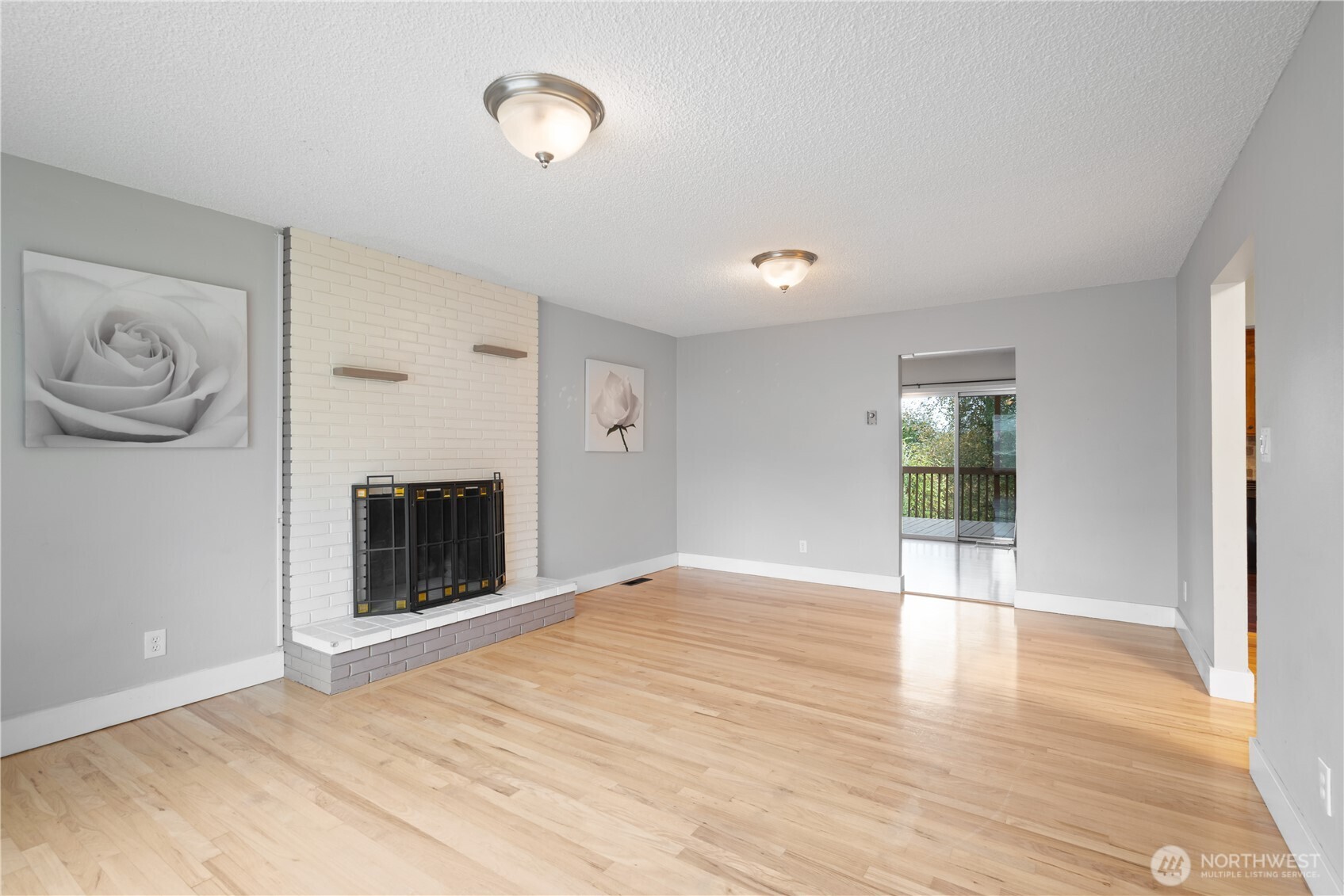 180 Beacon Hill Drive Property Photo 7
