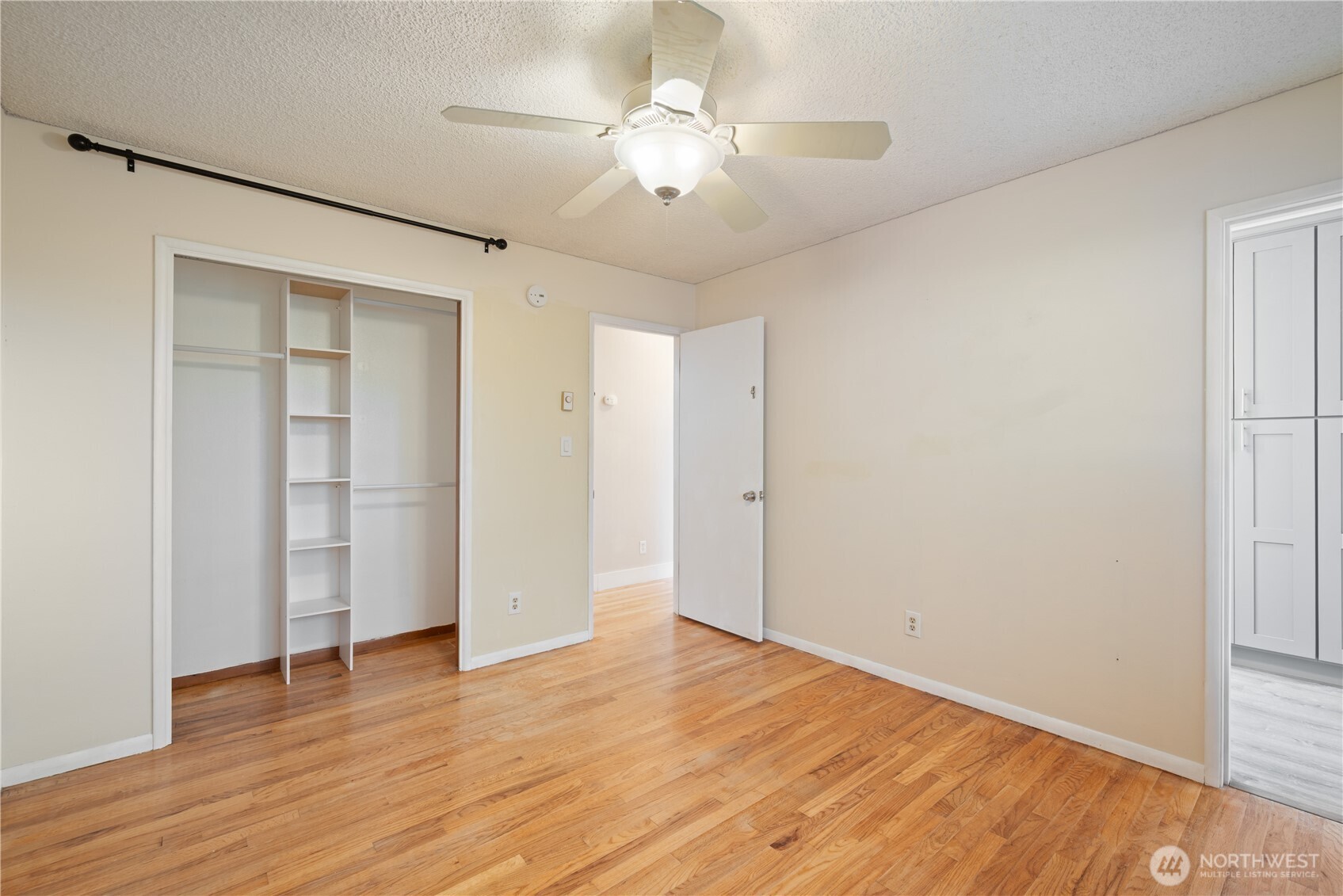 180 Beacon Hill Drive Property Photo 17