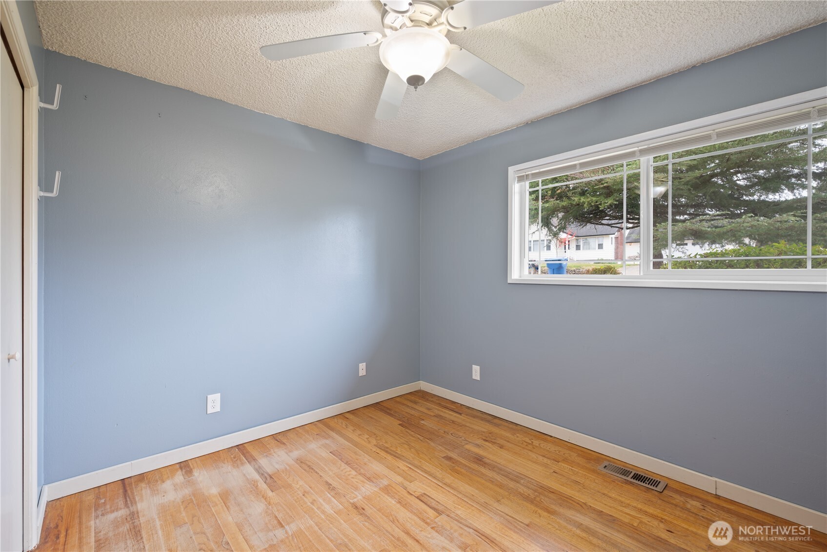 180 Beacon Hill Drive Property Photo 20