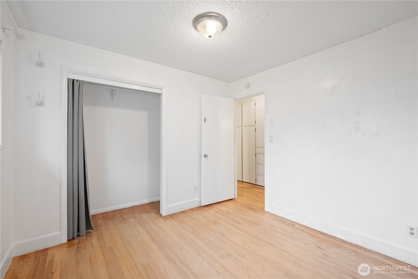 180 Beacon Hill Drive Property Photo 23