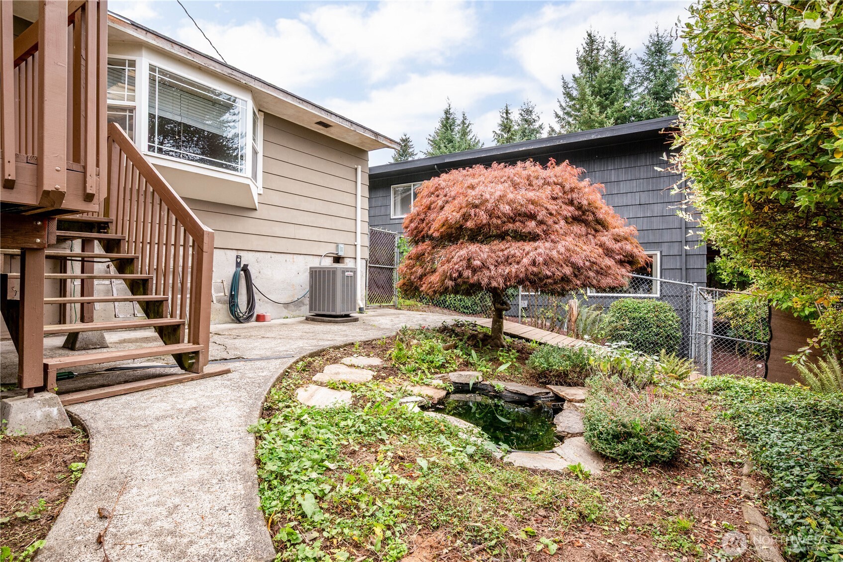 180 Beacon Hill Drive Property Photo 26
