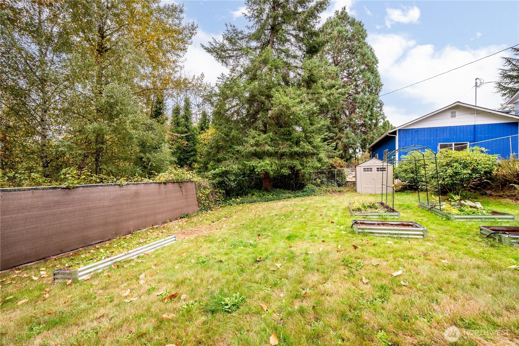 180 Beacon Hill Drive Property Photo 30