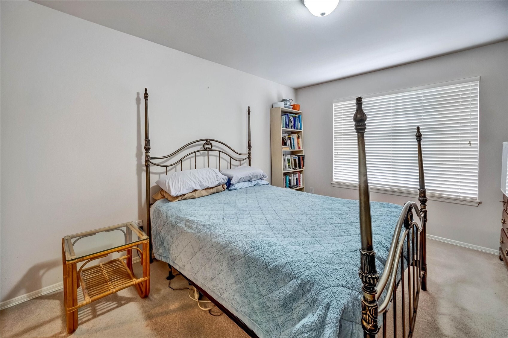 4824 Bridgeport Place Property Photo 28