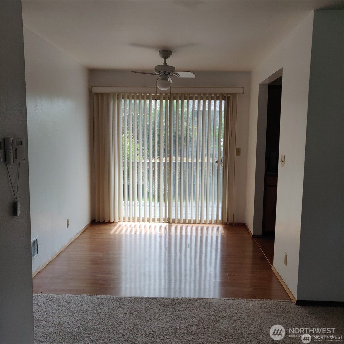 6127 S 126th Place Property Photo 6