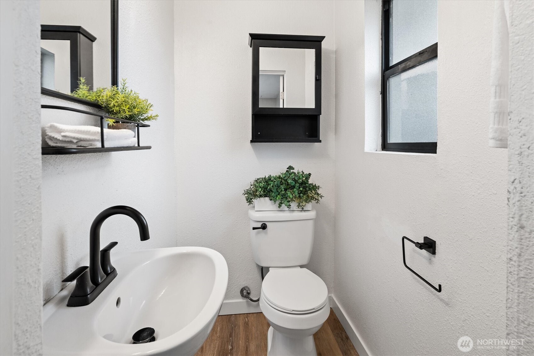 620 D Street Property Photo 12