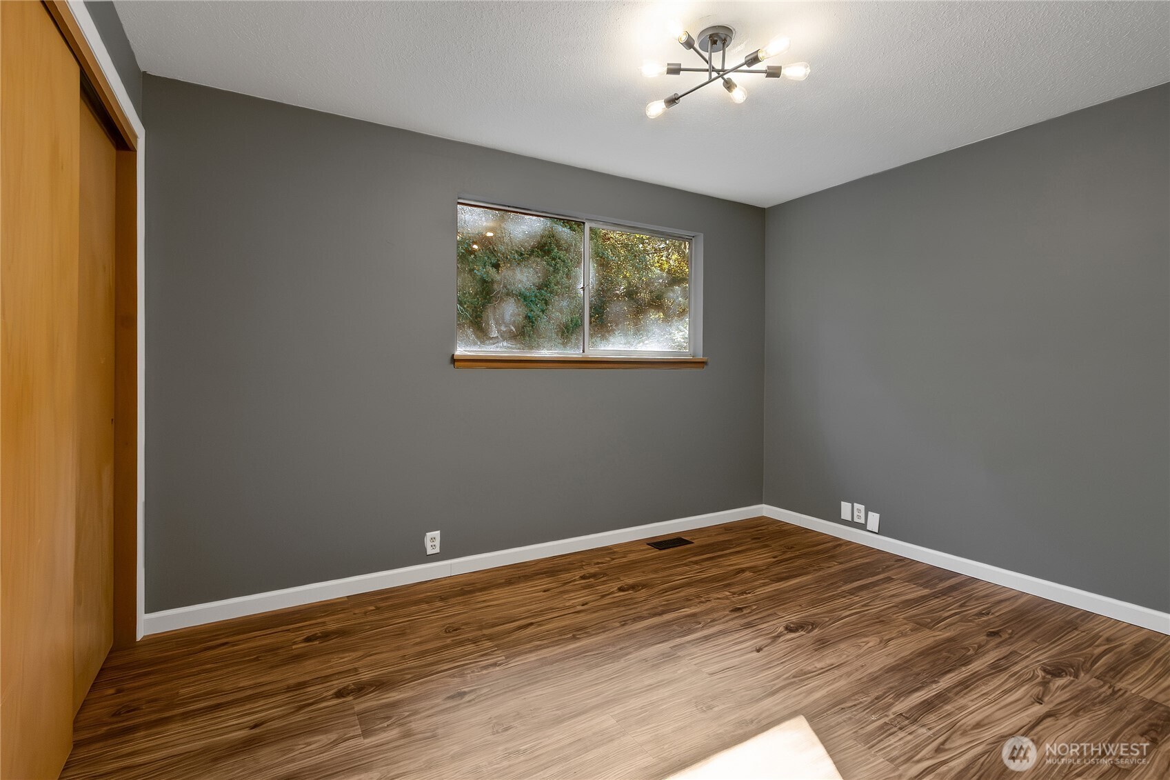 10904 Evergreen Terrace Lane Property Photo 19
