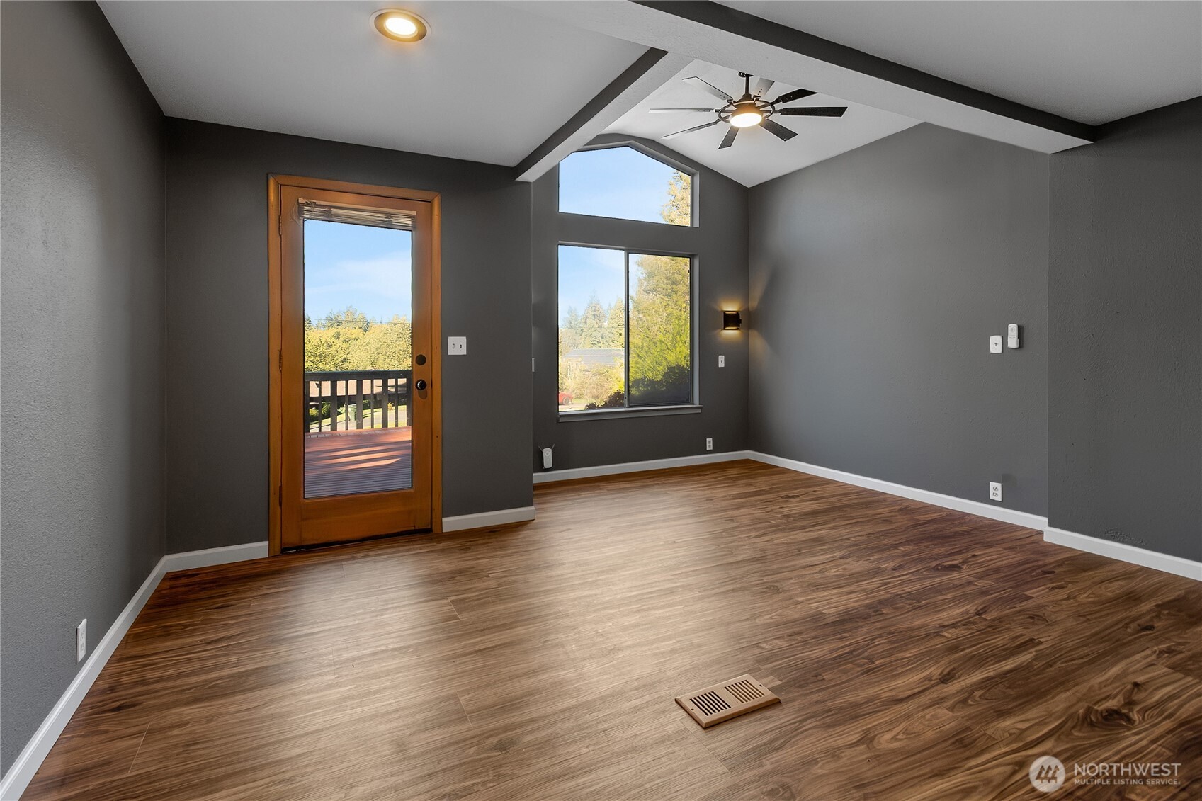 10904 Evergreen Terrace Lane Property Photo 23