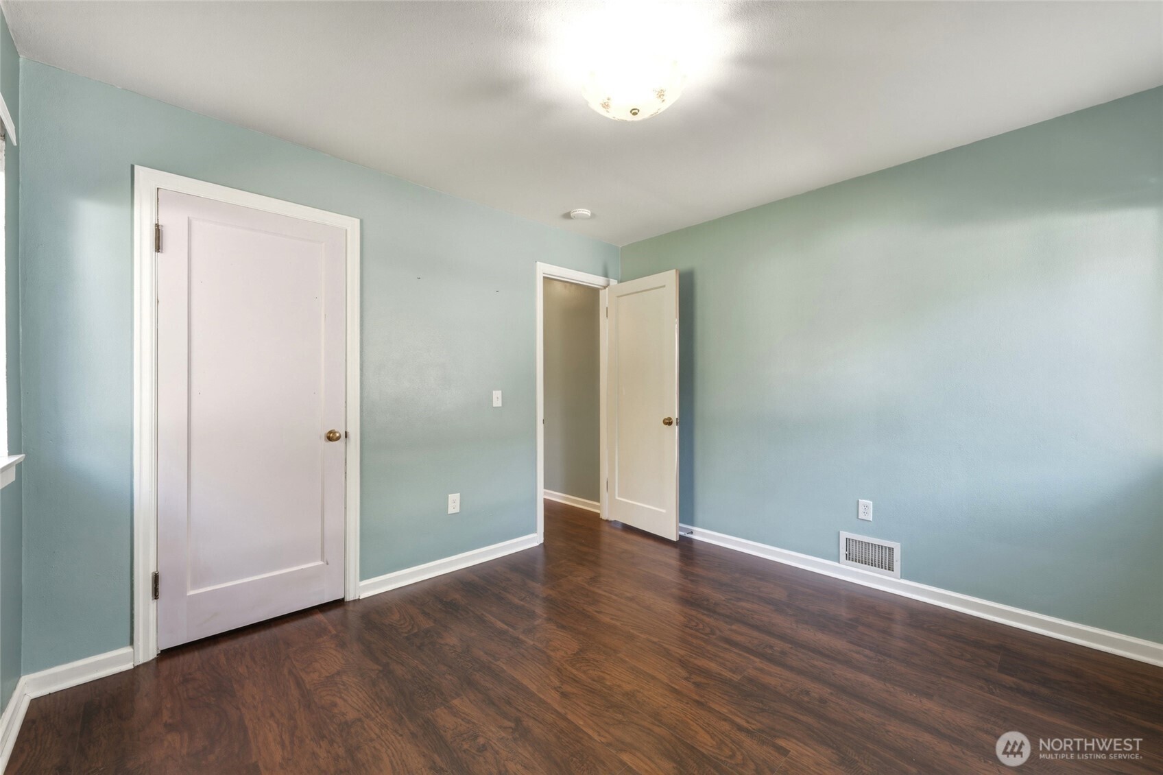 1239 Melrose Property Photo 13