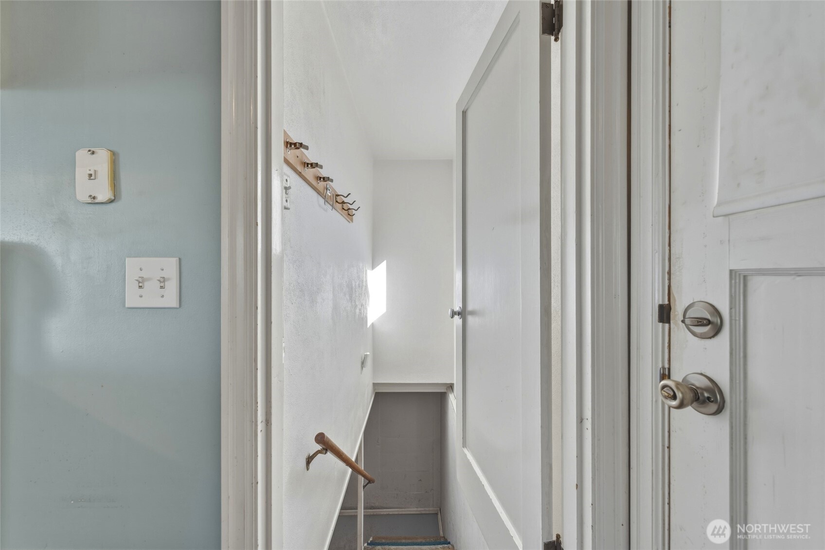 1239 Melrose Property Photo 14