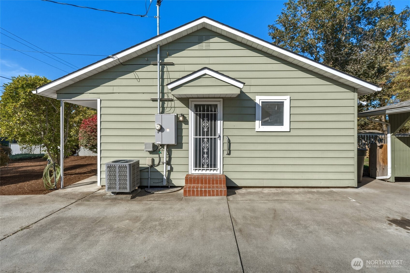 1239 Melrose Property Photo 21