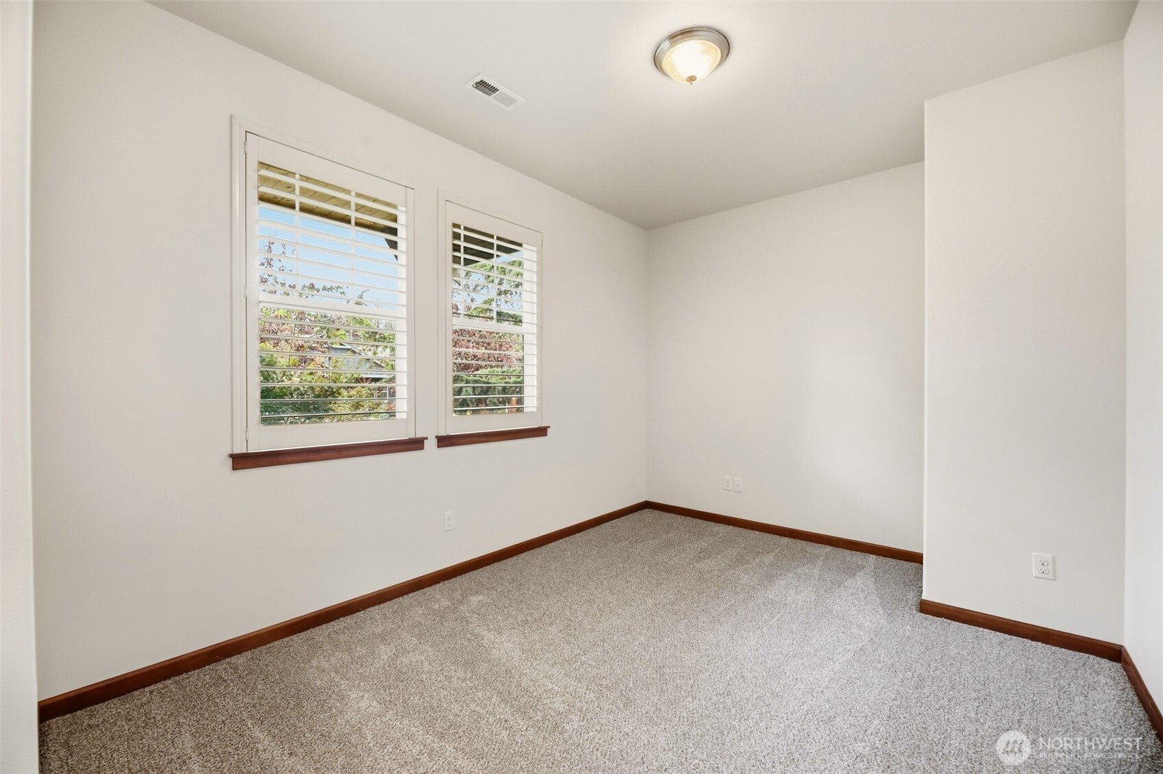 202 Twin Brooks Drive Property Photo 4