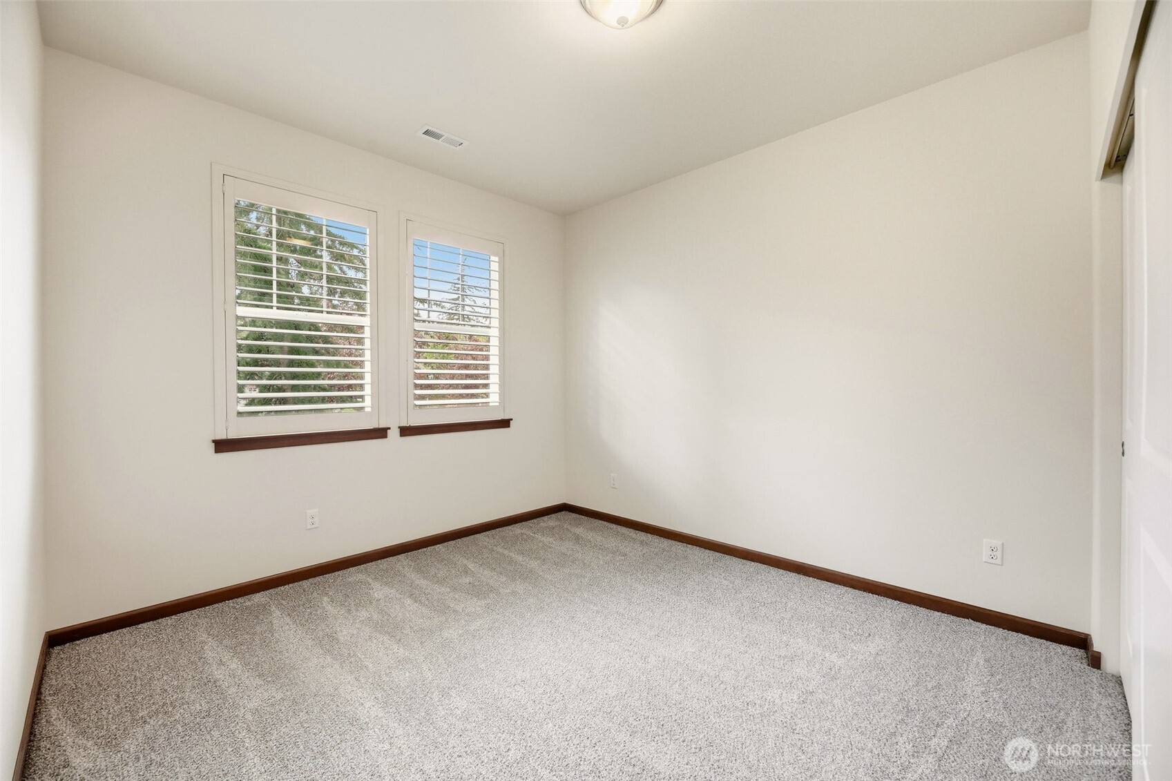 202 Twin Brooks Drive Property Photo 18