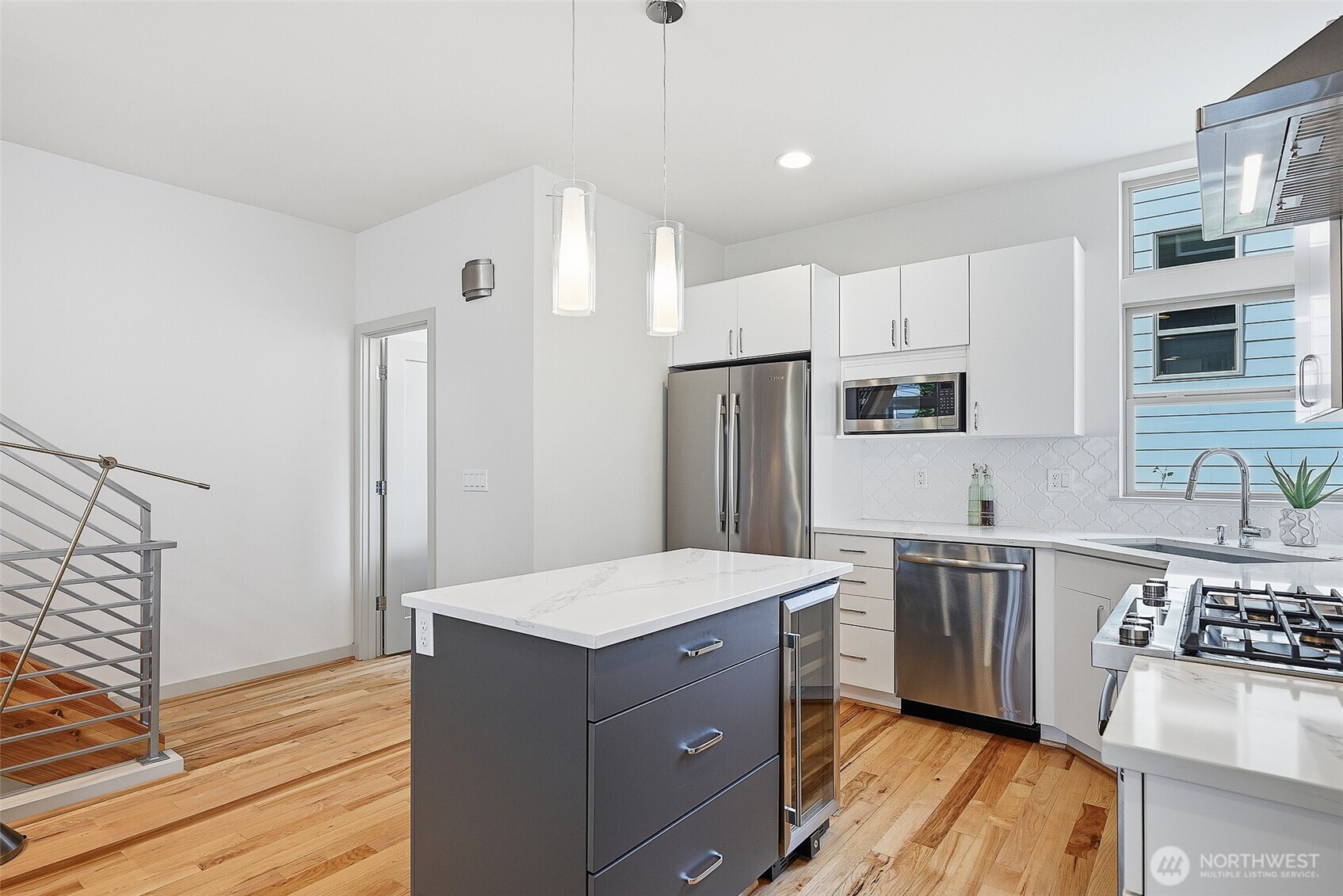 4314 Whitman Avenue B Property Photo 9