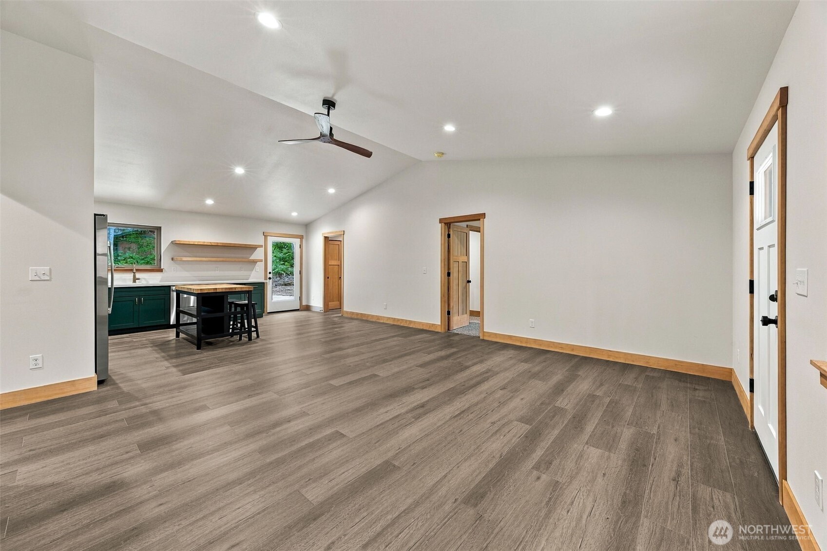 11011 Cascade Place Property Photo 5
