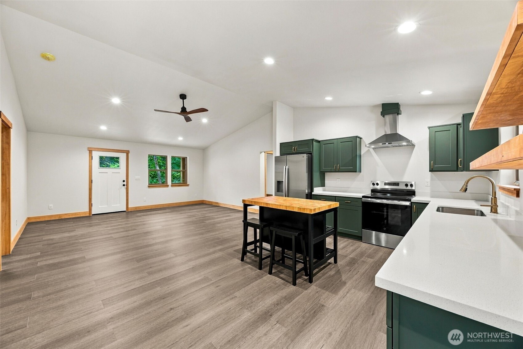 11011 Cascade Place Property Photo 8