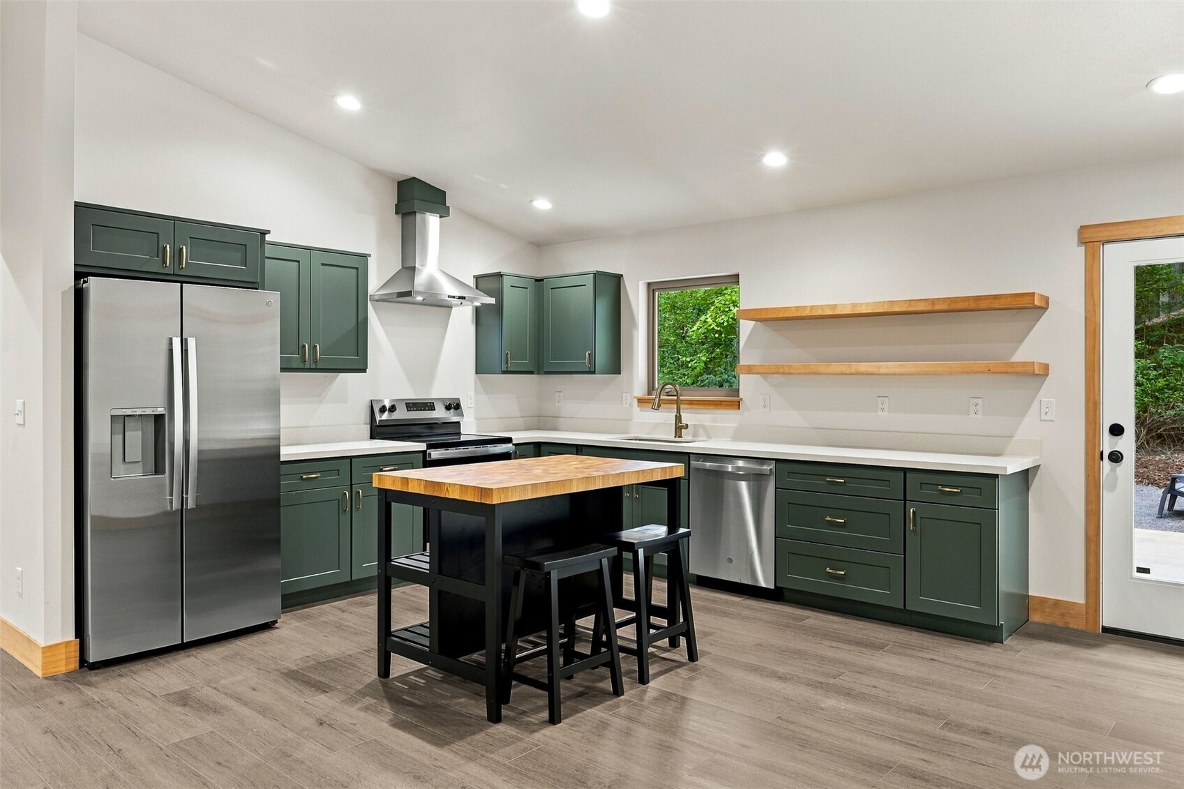 11011 Cascade Place Property Photo 10