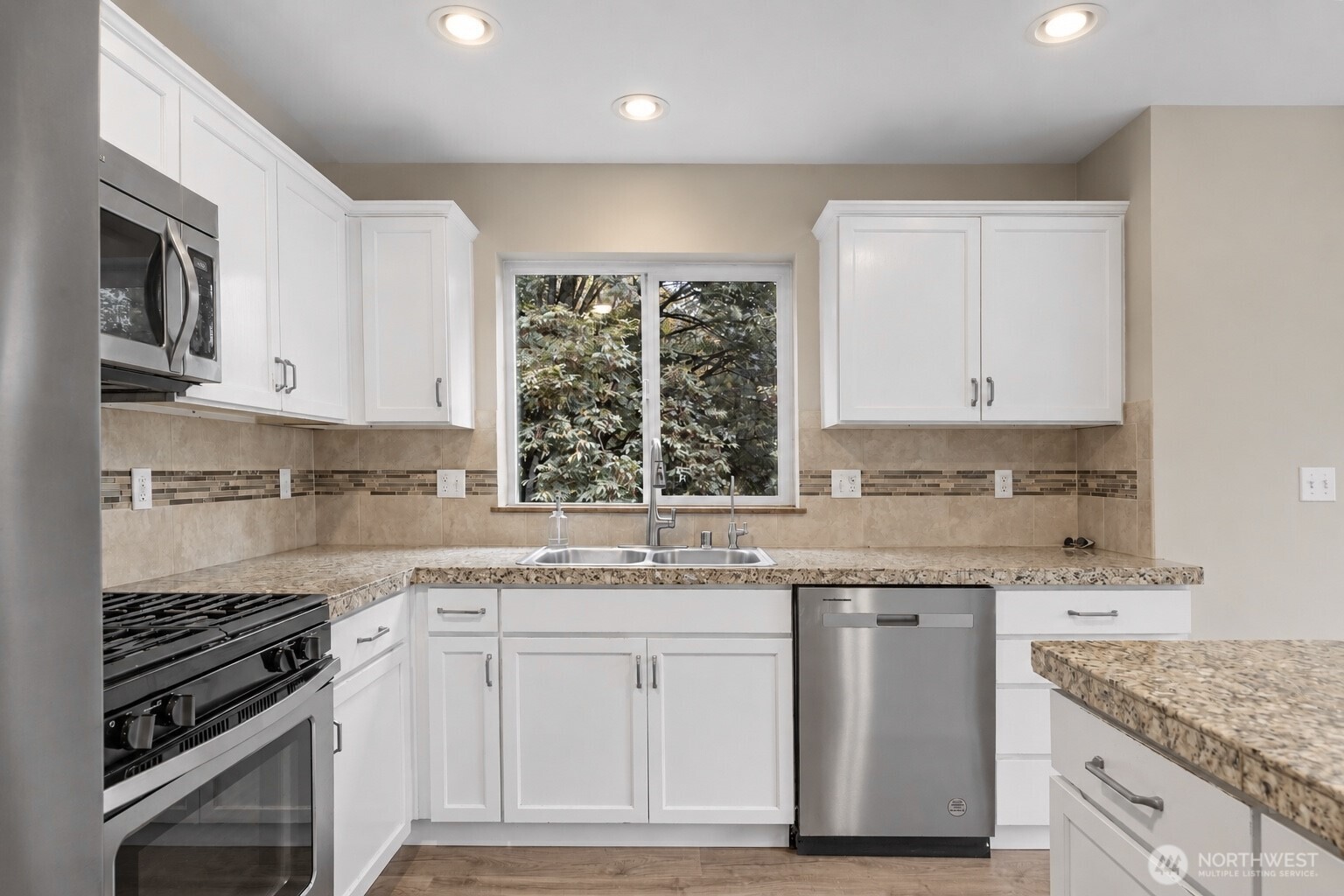 16225 24th Street Property Photo 6