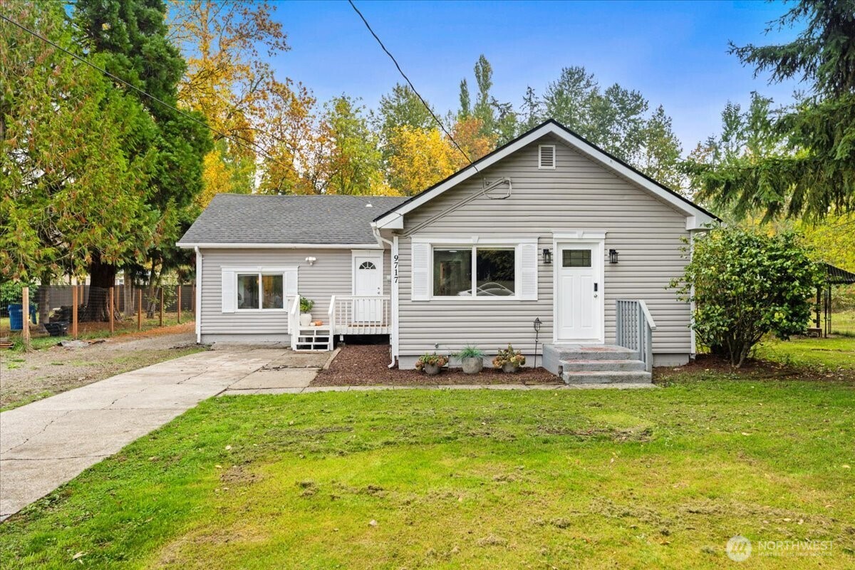 9717 9th Avenue Property Photo 1