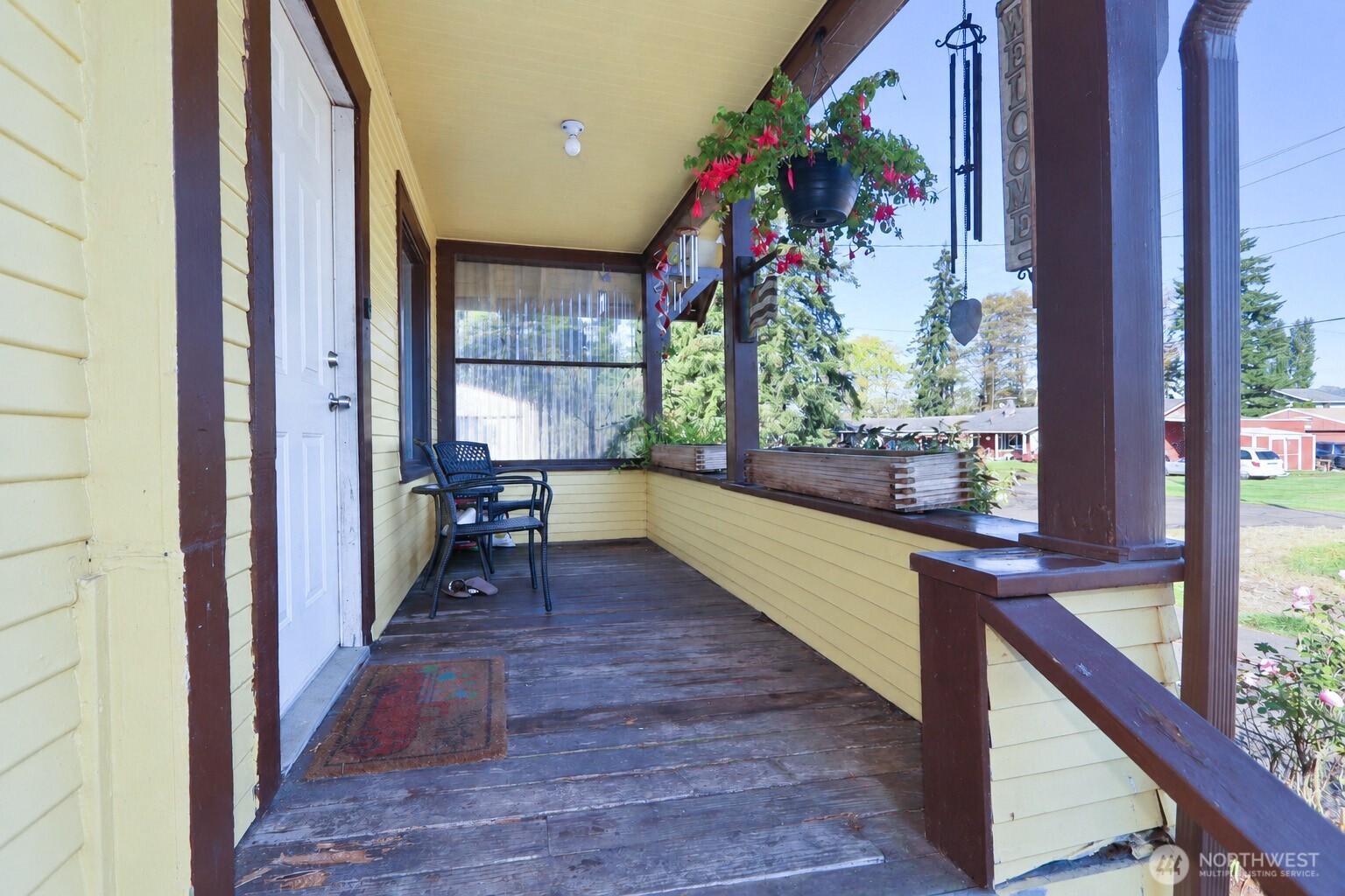 1131 W Schley Street Property Photo 6