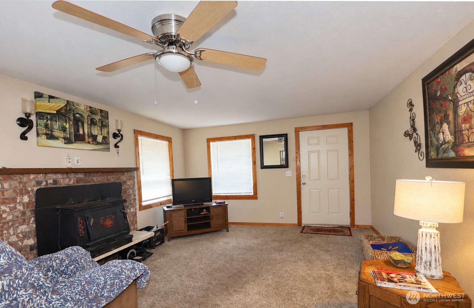 1131 W Schley Street Property Photo 14