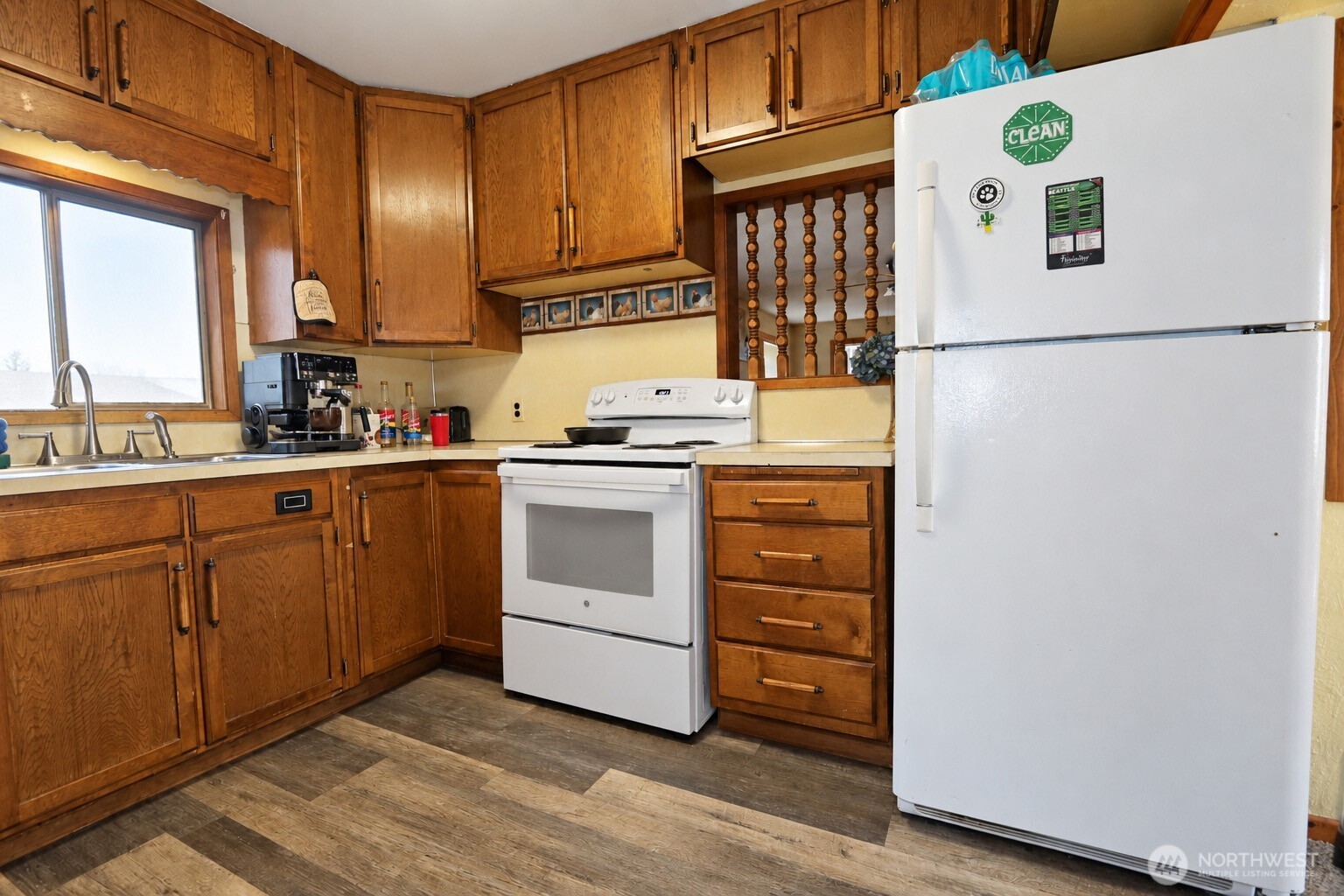 1131 W Schley Street Property Photo 16