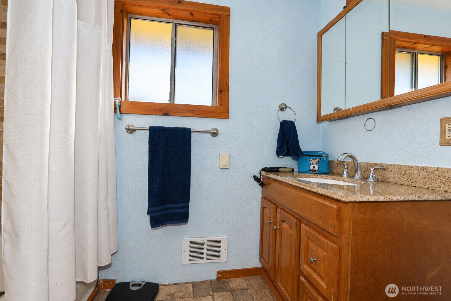 1131 W Schley Street Property Photo 19